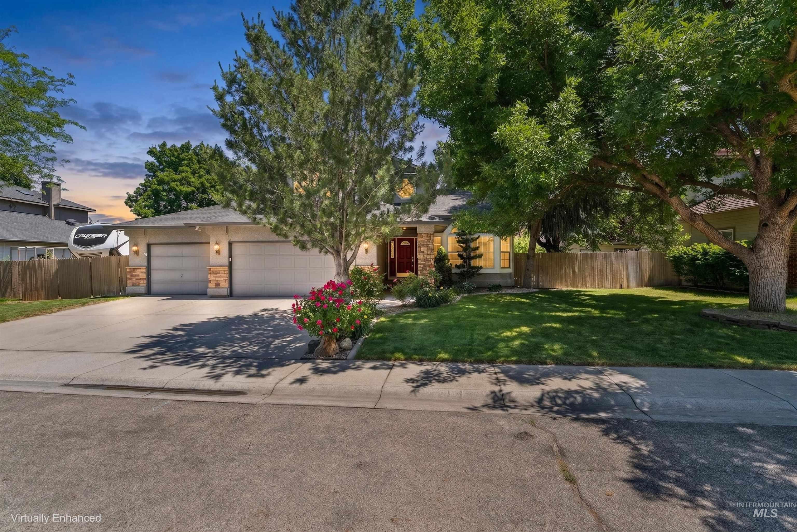 5108 N Samson, Boise, Idaho 83704, 3 Bedrooms, 3.5 Bathrooms, Residential For Sale, Price $675,000,MLS 98991865