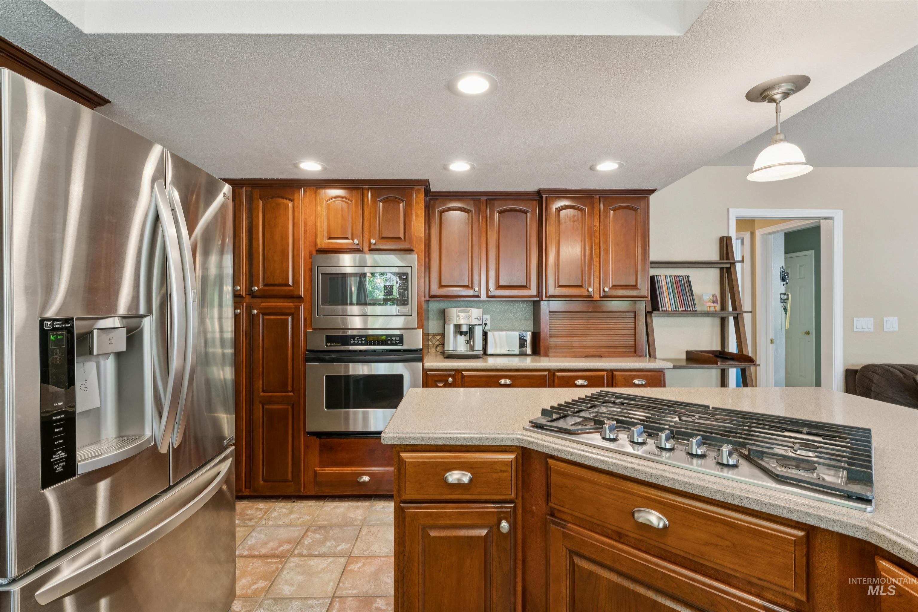 5108 N Samson, Boise, Idaho 83704, 3 Bedrooms, 3.5 Bathrooms, Residential For Sale, Price $675,000,MLS 98991865
