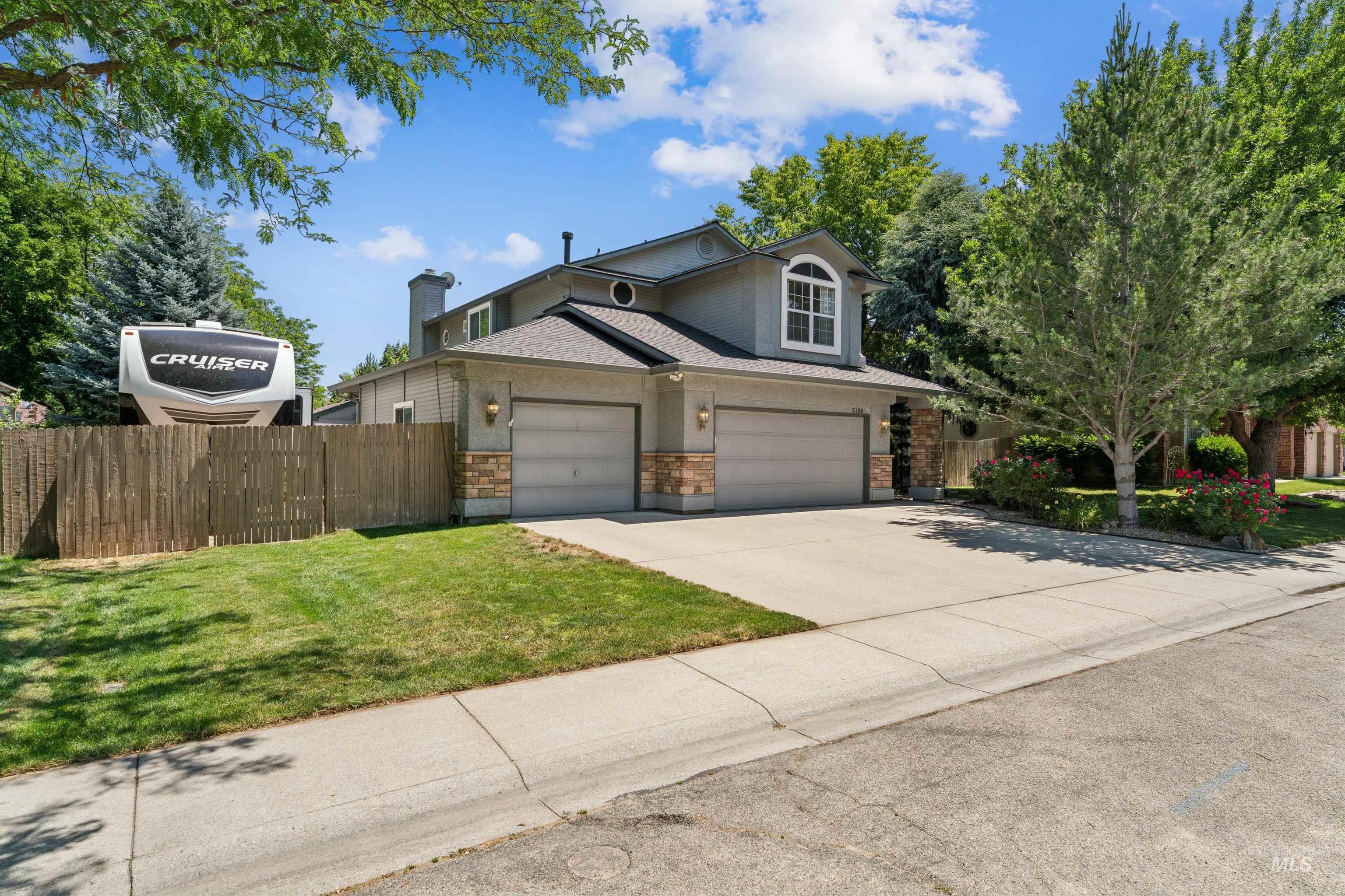 5108 N Samson, Boise, Idaho 83704, 3 Bedrooms, 3.5 Bathrooms, Residential For Sale, Price $675,000,MLS 98991865