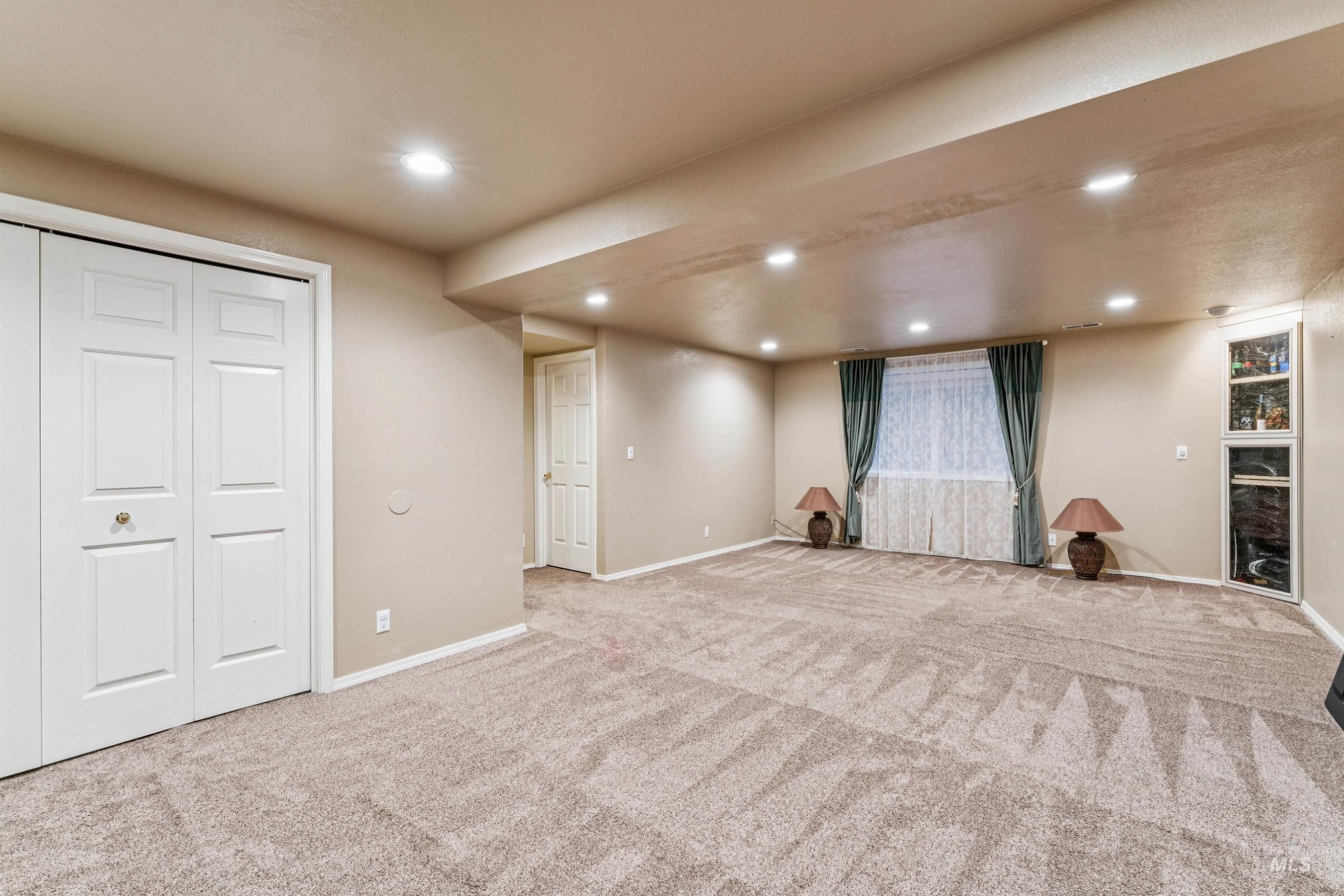 5108 N Samson, Boise, Idaho 83704, 3 Bedrooms, 3.5 Bathrooms, Residential For Sale, Price $649,000,MLS 98991865