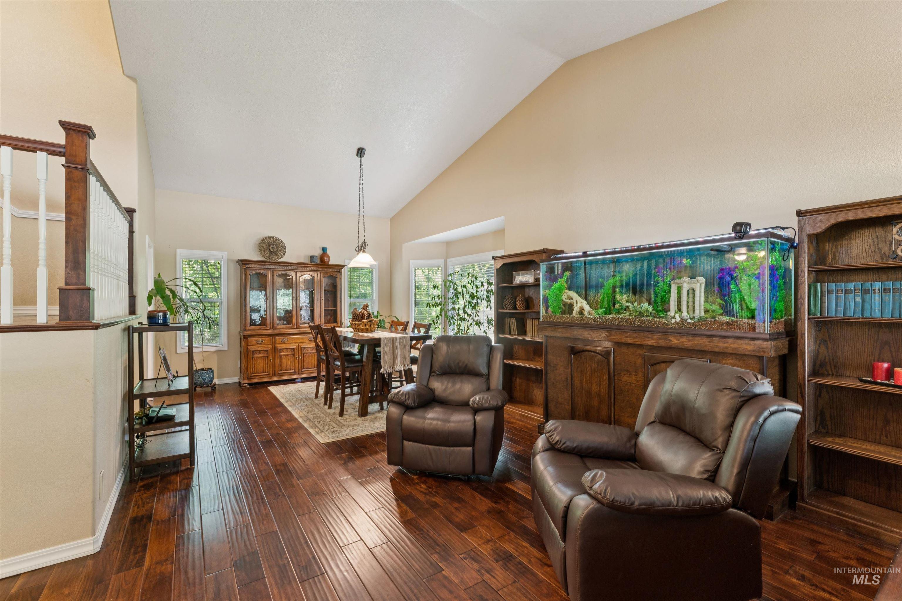 5108 N Samson, Boise, Idaho 83704, 3 Bedrooms, 3.5 Bathrooms, Residential For Sale, Price $675,000,MLS 98991865