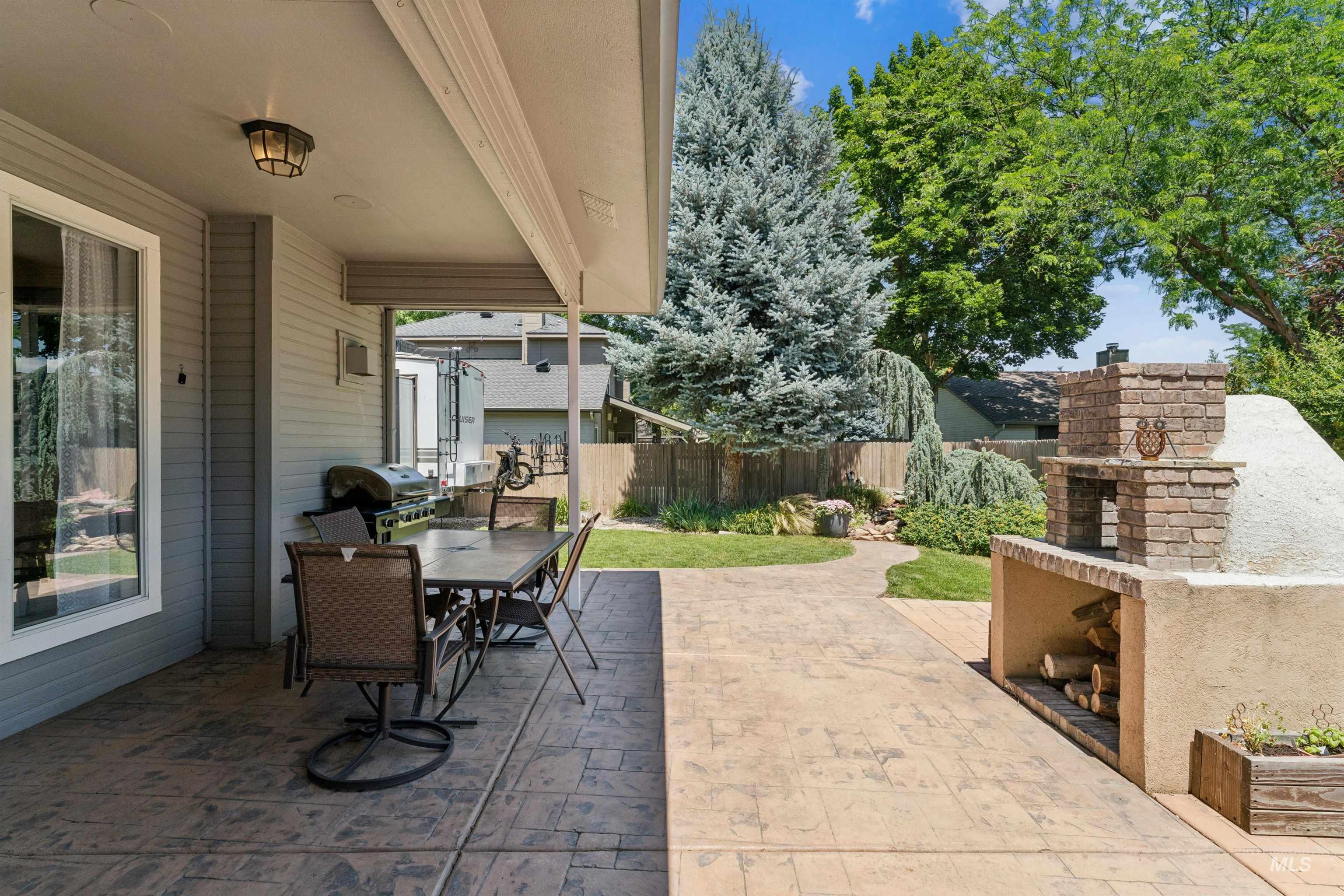 5108 N Samson, Boise, Idaho 83704, 3 Bedrooms, 3.5 Bathrooms, Residential For Sale, Price $675,000,MLS 98991865