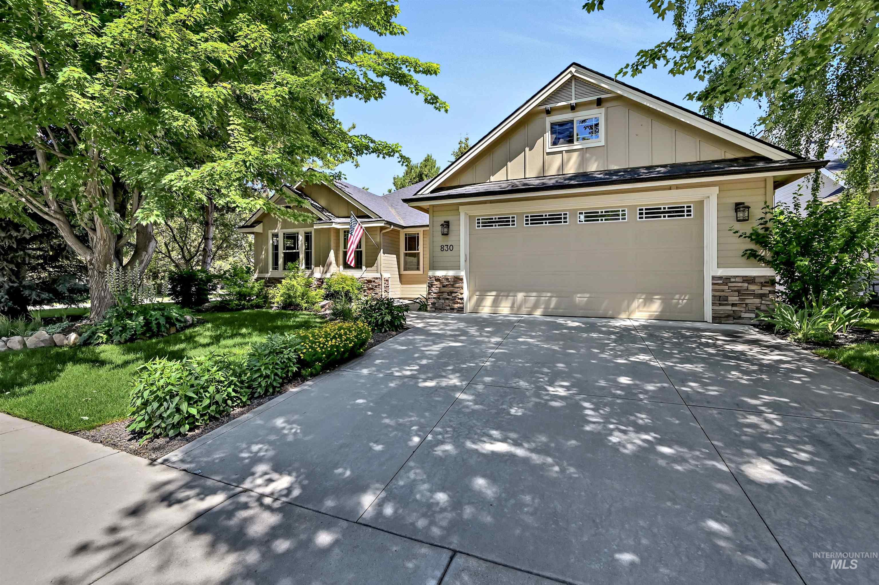 830 E Thunderbird Court, Eagle, Idaho 83616, 3 Bedrooms, 2 Bathrooms, Residential For Sale, Price $650,000, 98991869