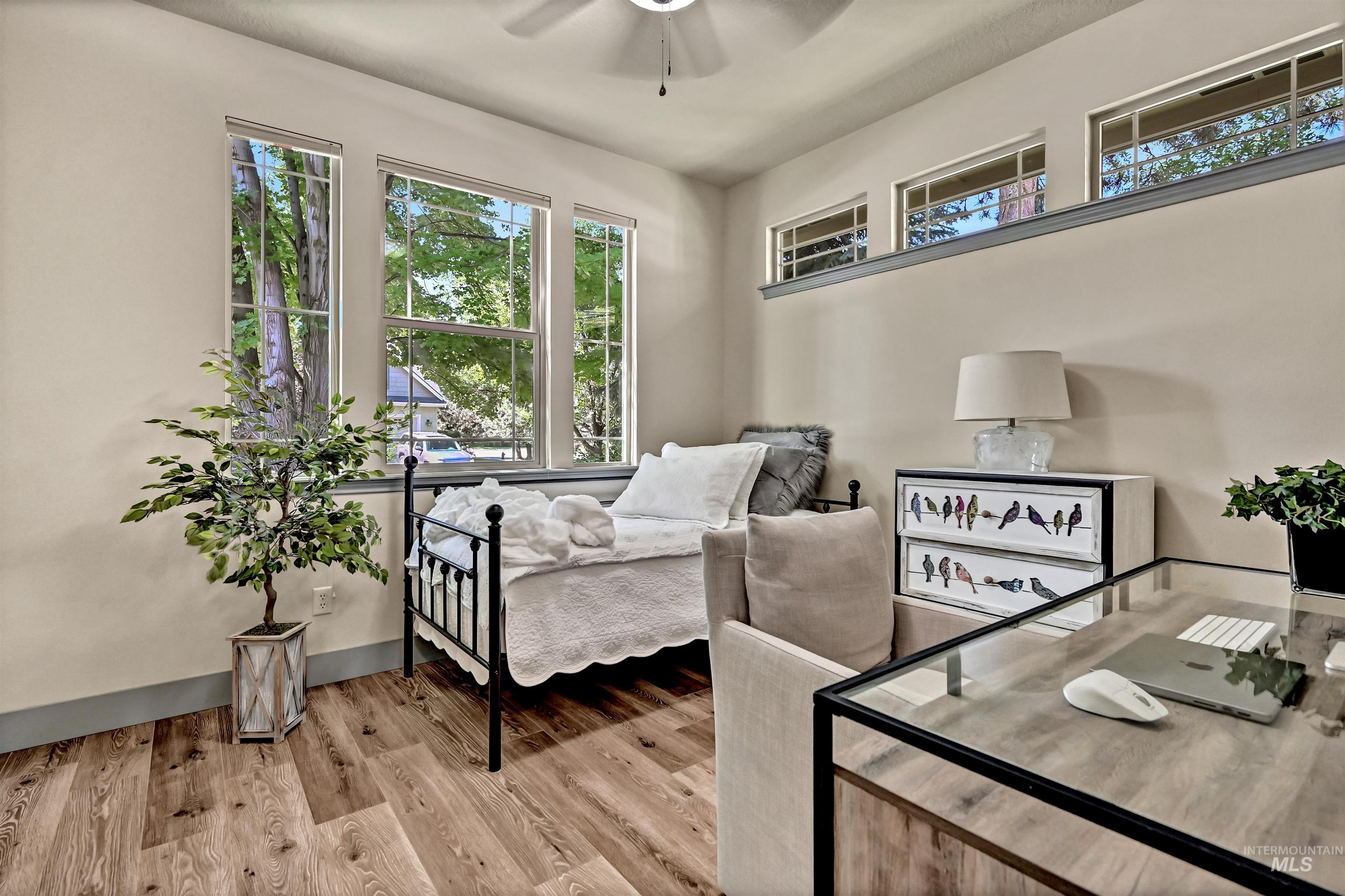 830 E Thunderbird Court, Eagle, Idaho 83616, 3 Bedrooms, 2 Bathrooms, Residential For Sale, Price $650,000, 98991869