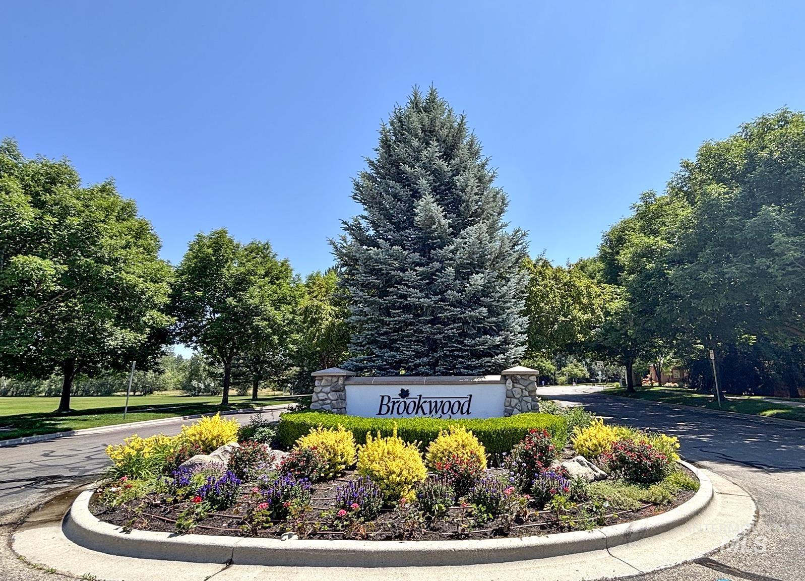 830 E Thunderbird Court, Eagle, Idaho 83616, 3 Bedrooms, 2 Bathrooms, Residential For Sale, Price $650,000, 98991869