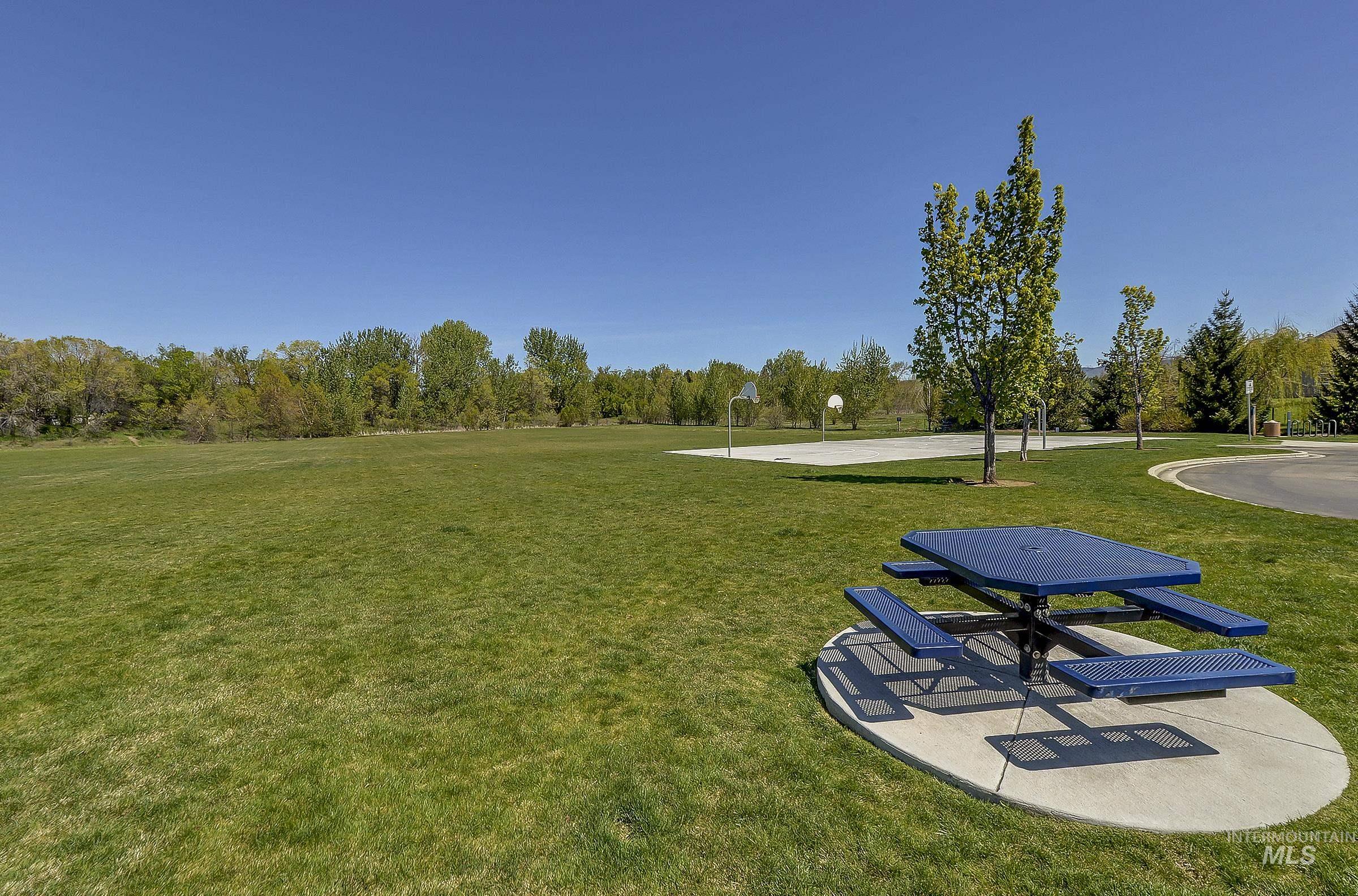 830 E Thunderbird Court, Eagle, Idaho 83616, 3 Bedrooms, 2 Bathrooms, Residential For Sale, Price $650,000, 98991869