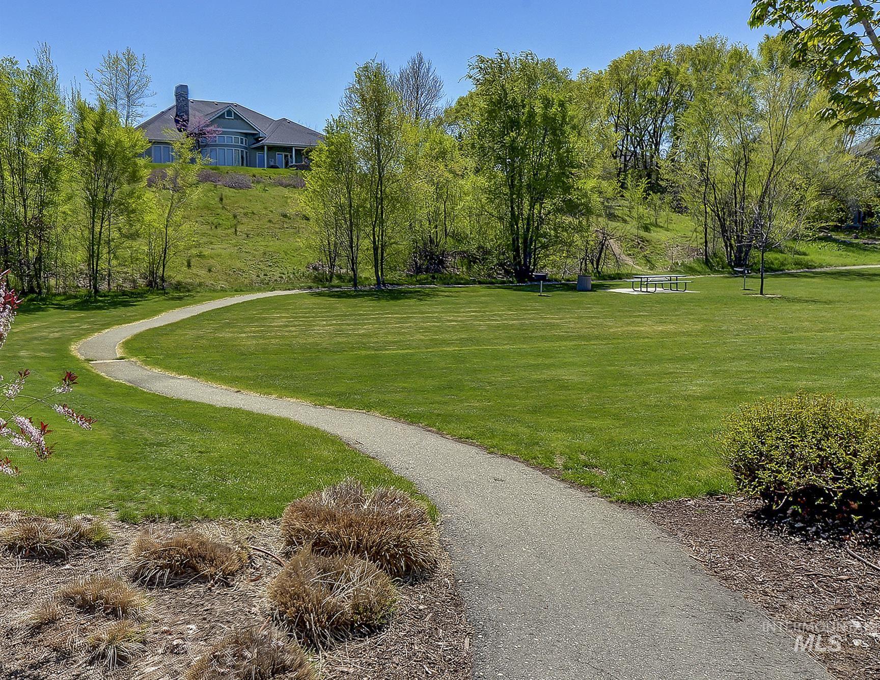 830 E Thunderbird Court, Eagle, Idaho 83616, 3 Bedrooms, 2 Bathrooms, Residential For Sale, Price $650,000, 98991869