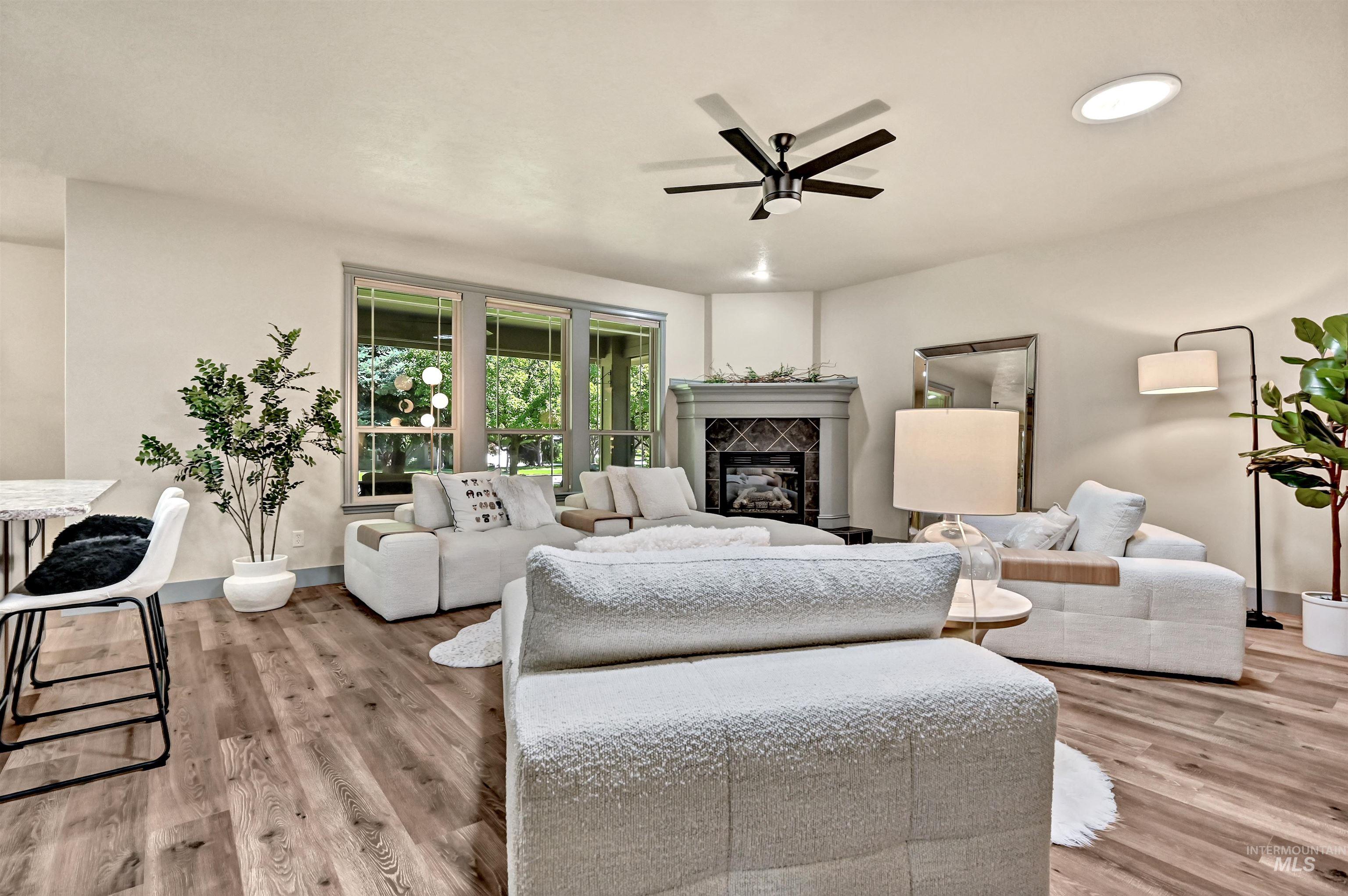 830 E Thunderbird Court, Eagle, Idaho 83616, 3 Bedrooms, 2 Bathrooms, Residential For Sale, Price $650,000, 98991869