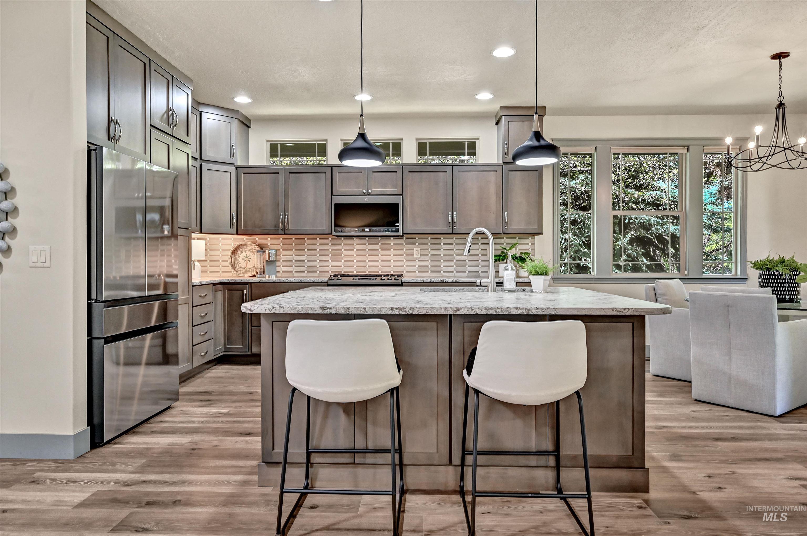 830 E Thunderbird Court, Eagle, Idaho 83616, 3 Bedrooms, 2 Bathrooms, Residential For Sale, Price $650,000, 98991869