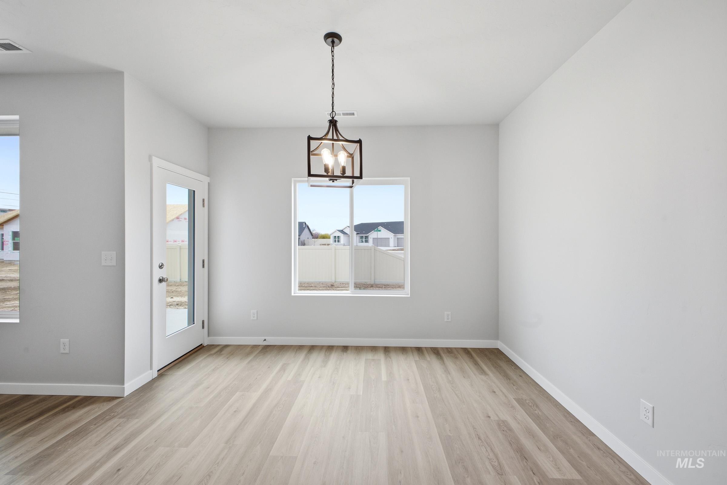 14104 Shiny Spruce St, Caldwell, Idaho 83607, 3 Bedrooms, 2 Bathrooms, Residential For Sale, Price $454,990, 98991873