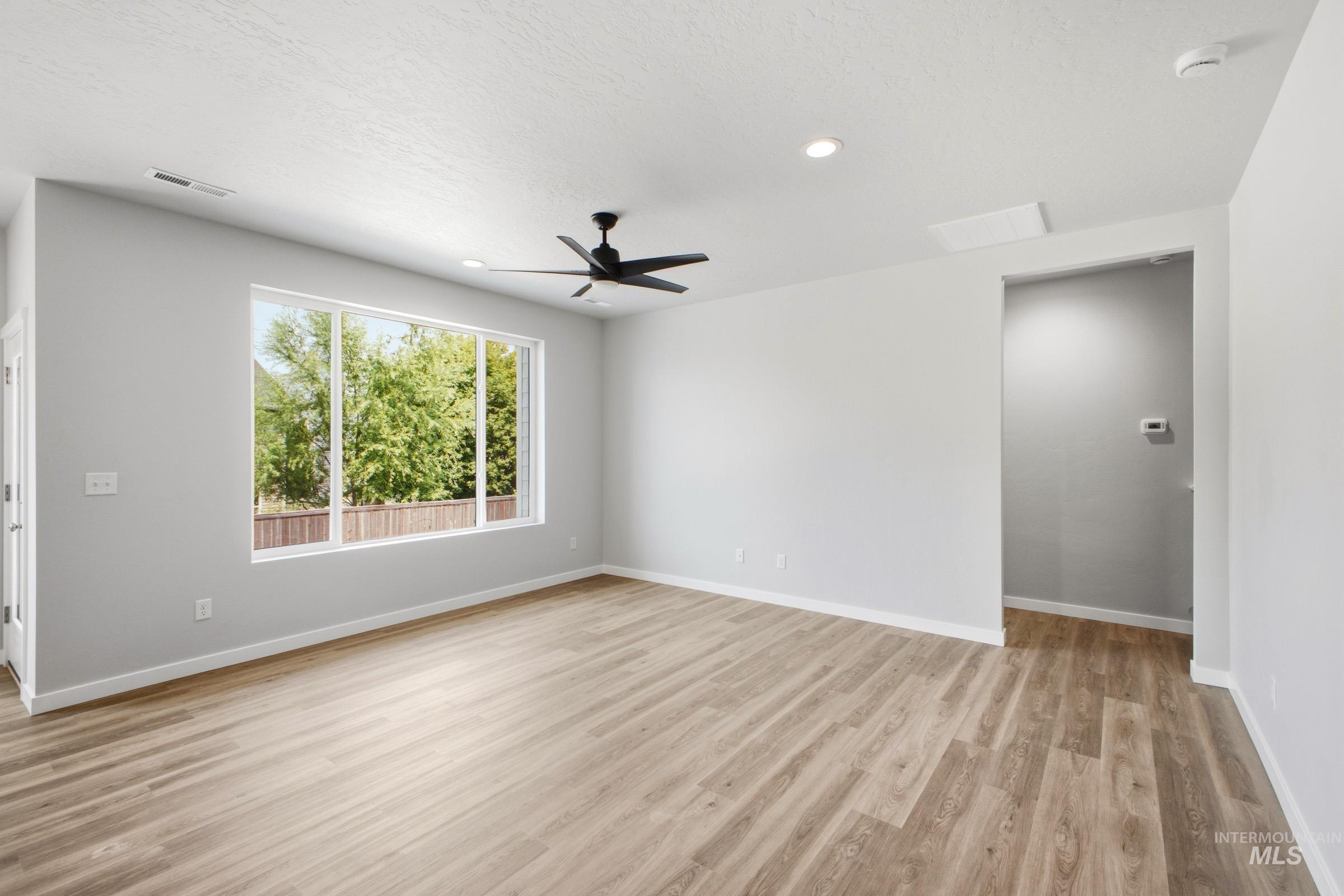 14104 Shiny Spruce St, Caldwell, Idaho 83607, 3 Bedrooms, 2 Bathrooms, Residential For Sale, Price $429,990,MLS 98991873