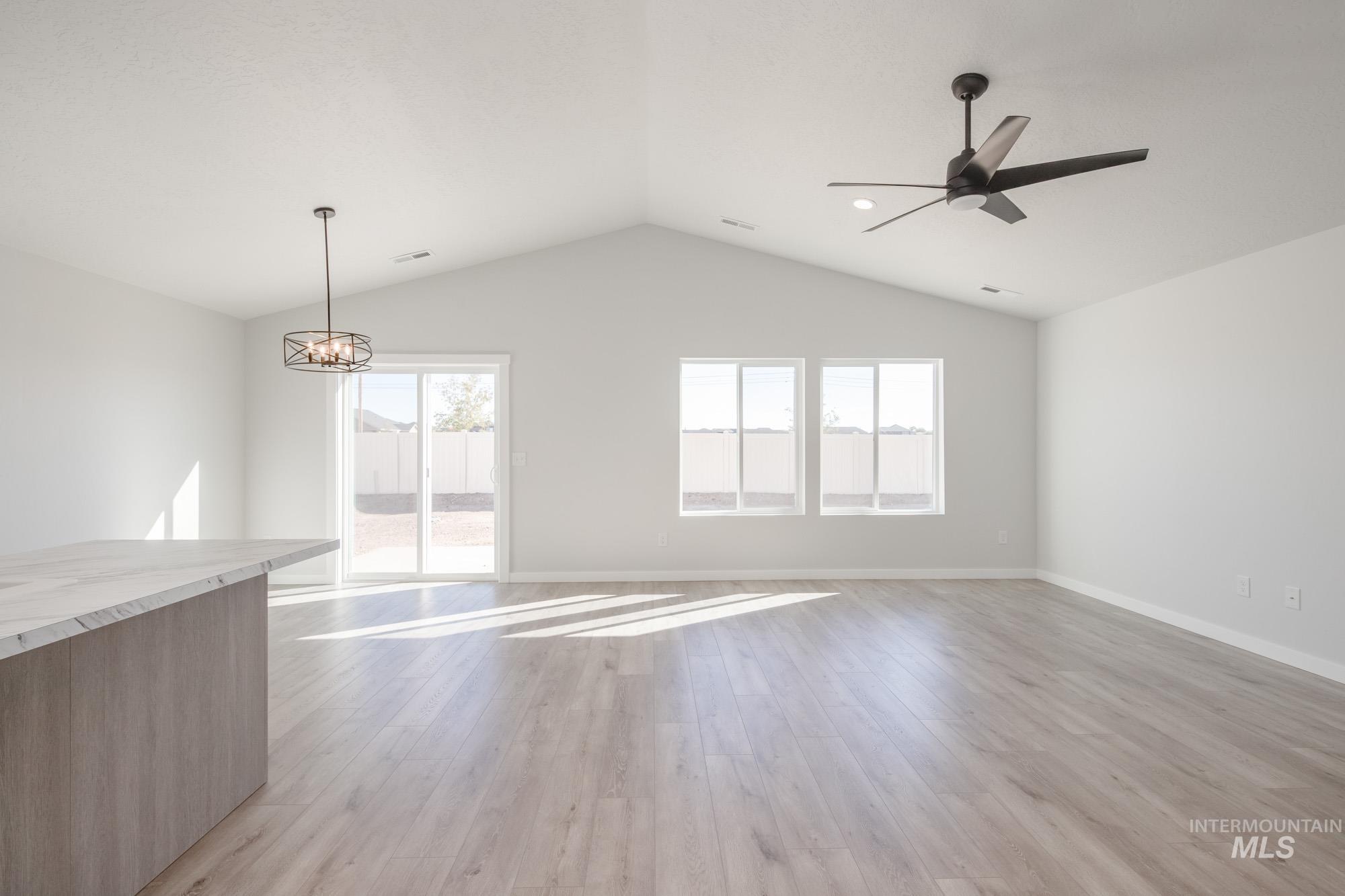 14092 Shiny Spruce St, Caldwell, Idaho 83607, 3 Bedrooms, 2 Bathrooms, Residential For Sale, Price $419,990, 98991875