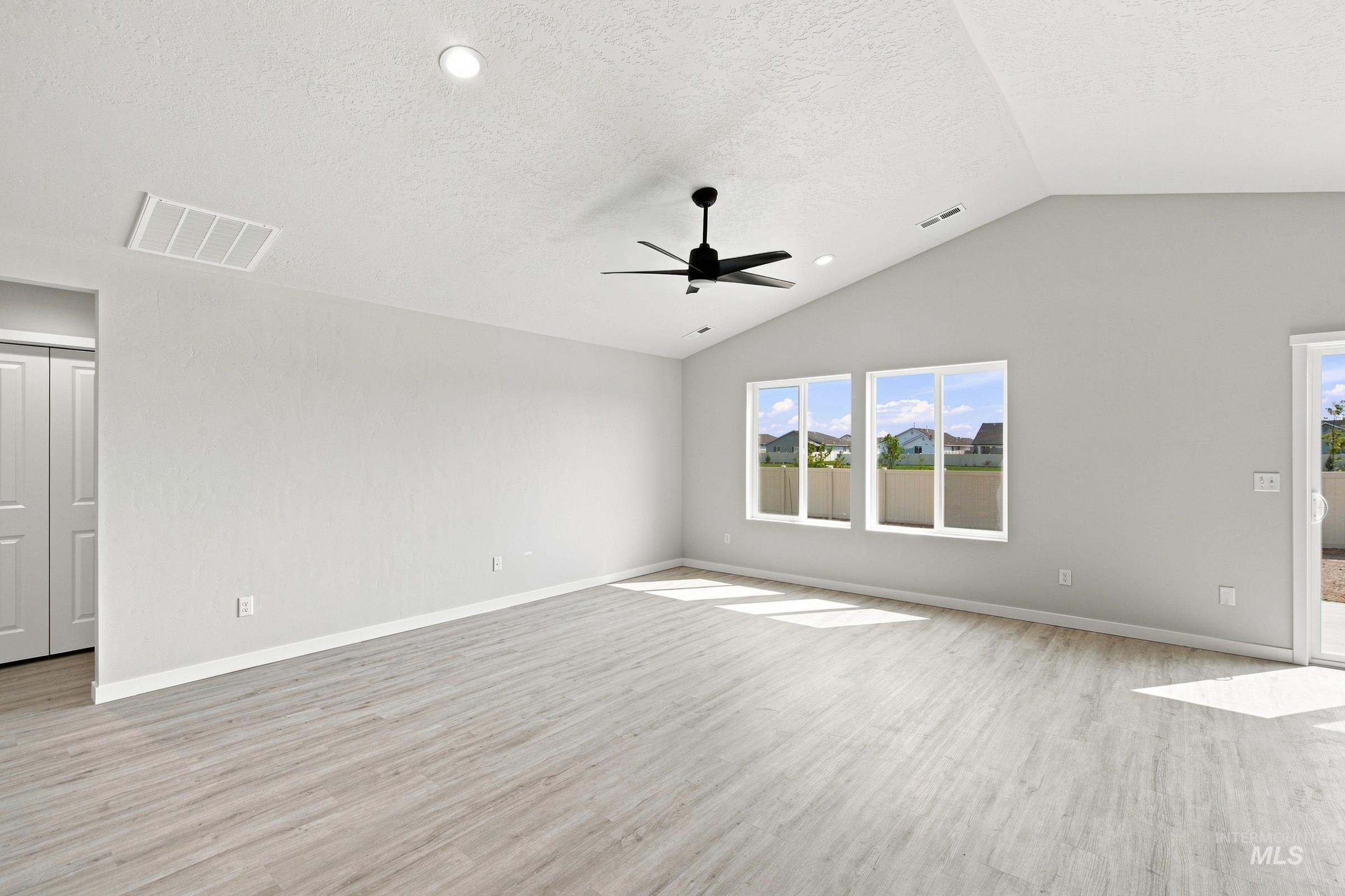 4576 S Amsterdam Ave, Nampa, Idaho 83686, 3 Bedrooms, 2 Bathrooms, Residential For Sale, Price $424,990,MLS 98991885