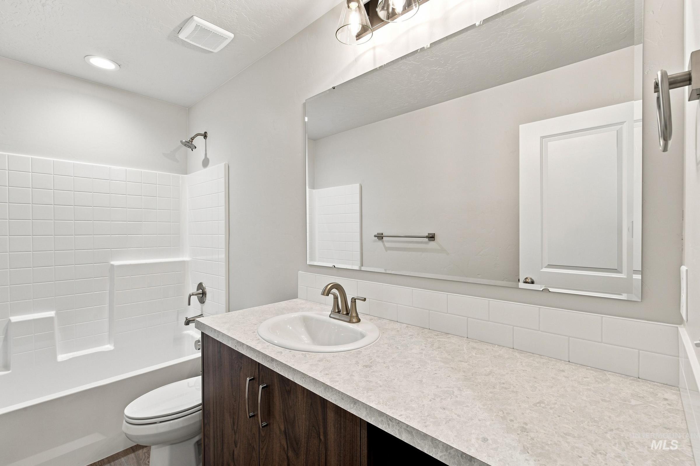 4594 S Amsterdam Ave, Nampa, Idaho 83686, 3 Bedrooms, 2 Bathrooms, Residential For Sale, Price $419,990,MLS 98991888