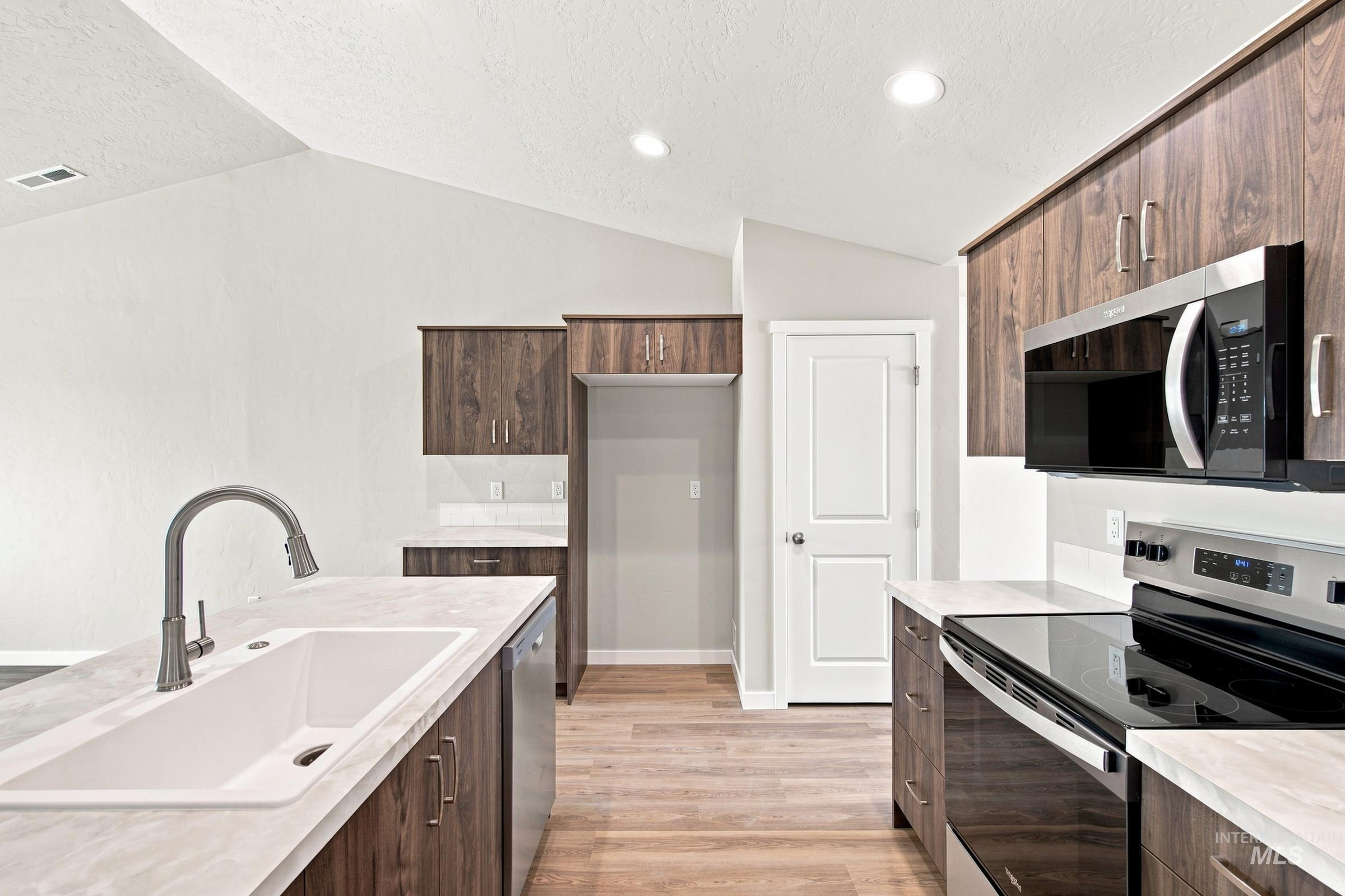 4594 S Amsterdam Ave, Nampa, Idaho 83686, 3 Bedrooms, 2 Bathrooms, Residential For Sale, Price $419,990,MLS 98991888