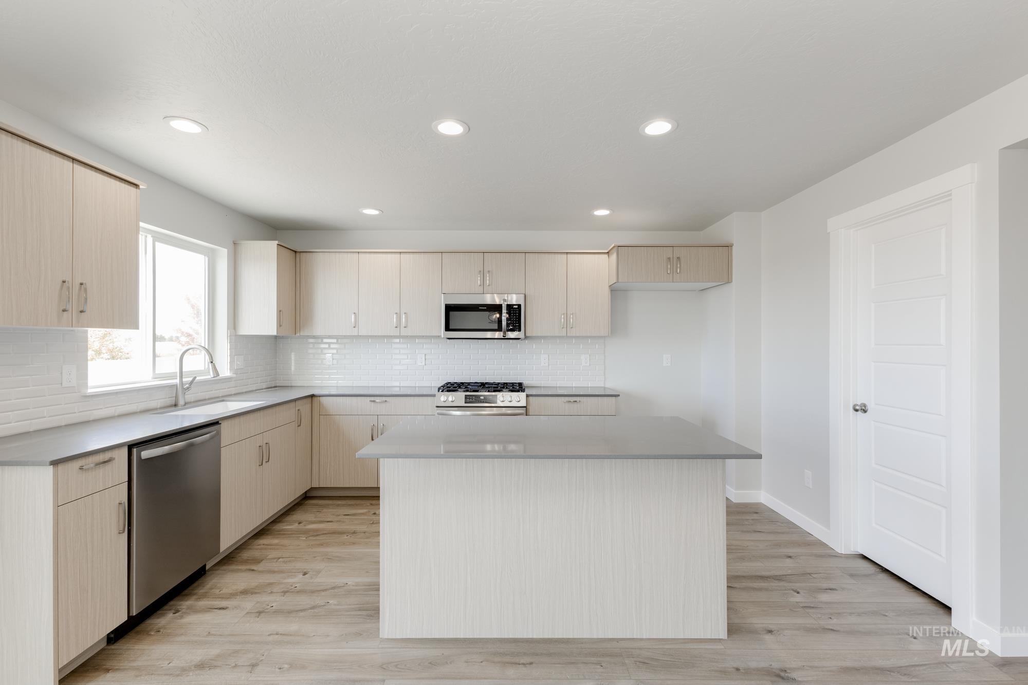 12853 Decatur St, Nampa, Idaho 83651, 4 Bedrooms, 2.5 Bathrooms, Residential For Sale, Price $474,990, 98991894