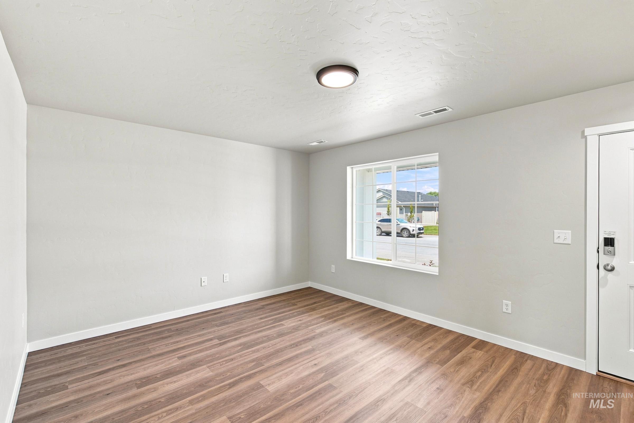 16638 N Shorthorn Lp, Nampa, Idaho 83651, 5 Bedrooms, 3 Bathrooms, Residential For Sale, Price $499,990,MLS 98991897
