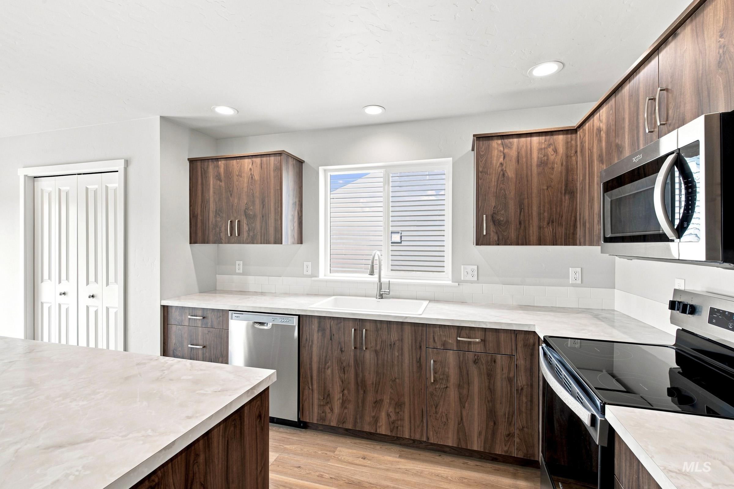 16638 N Shorthorn Lp, Nampa, Idaho 83651, 5 Bedrooms, 3 Bathrooms, Residential For Sale, Price $499,990,MLS 98991897