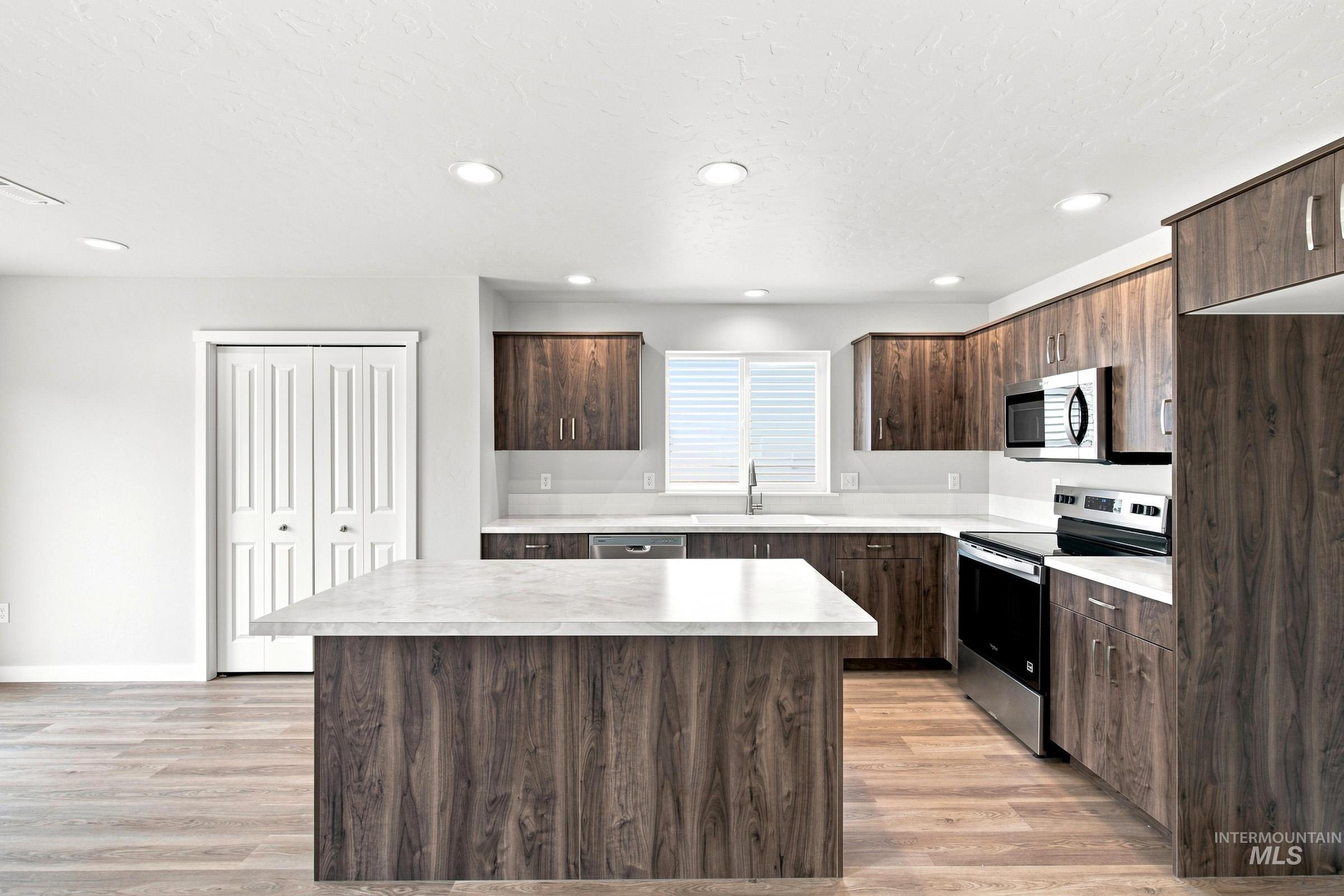 16638 N Shorthorn Lp, Nampa, Idaho 83651, 5 Bedrooms, 3 Bathrooms, Residential For Sale, Price $499,990,MLS 98991897