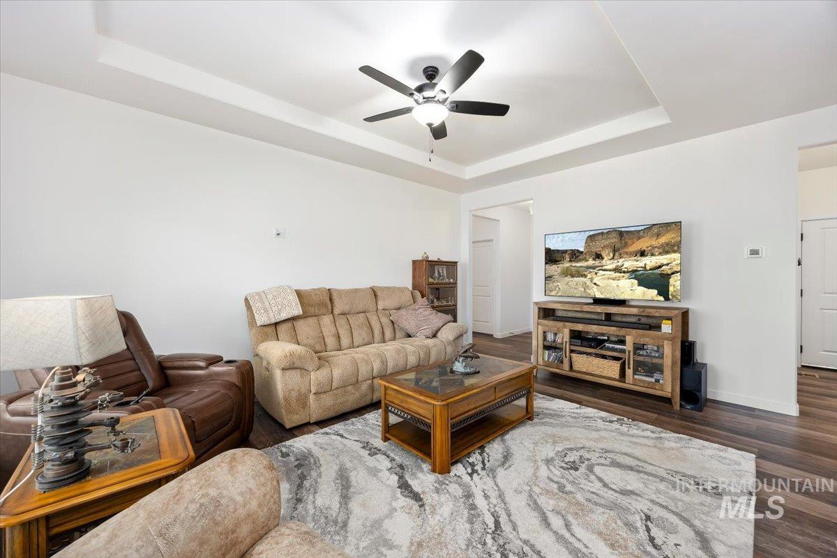 1278 Creekside Way, Twin Falls, Idaho 83301, 3 Bedrooms, 2 Bathrooms, Residential For Sale, Price $439,900, 98991898