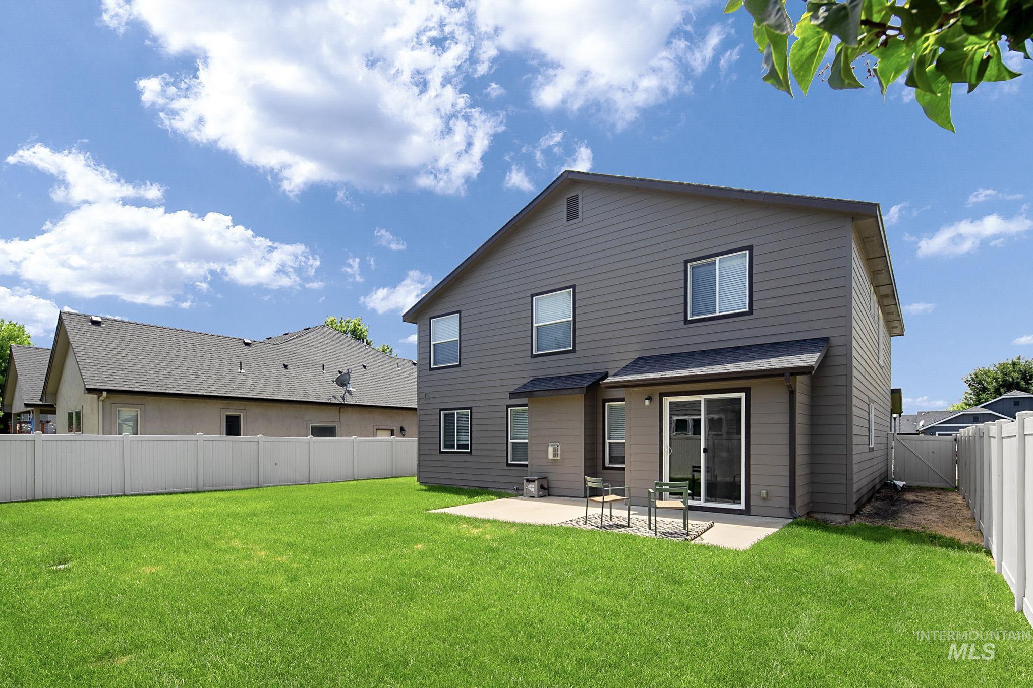 2890 NW 11th Avenue, Meridian, Idaho 83646, 4 Bedrooms, 2.5 Bathrooms, Residential For Sale, Price $649,000,MLS 98991901