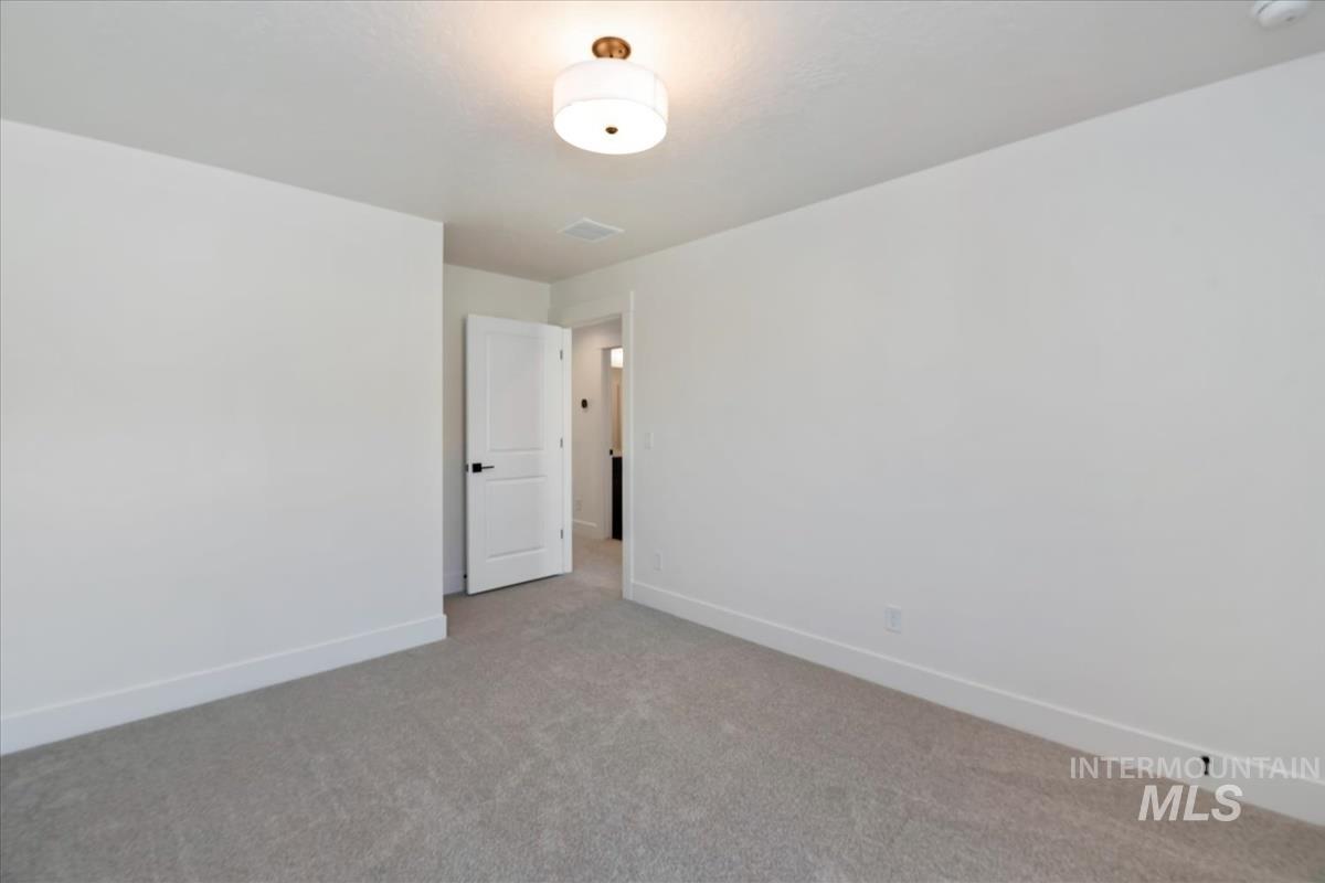 752 S Calhoun Ln., Star, Idaho 83669, 3 Bedrooms, 2.5 Bathrooms, Residential For Sale, Price $404,880, 98991904