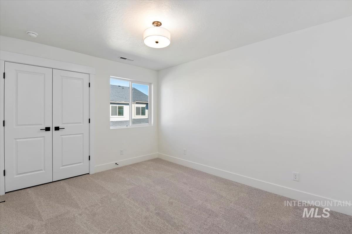 752 S Calhoun Ln., Star, Idaho 83669, 3 Bedrooms, 2.5 Bathrooms, Residential For Sale, Price $404,880, 98991904