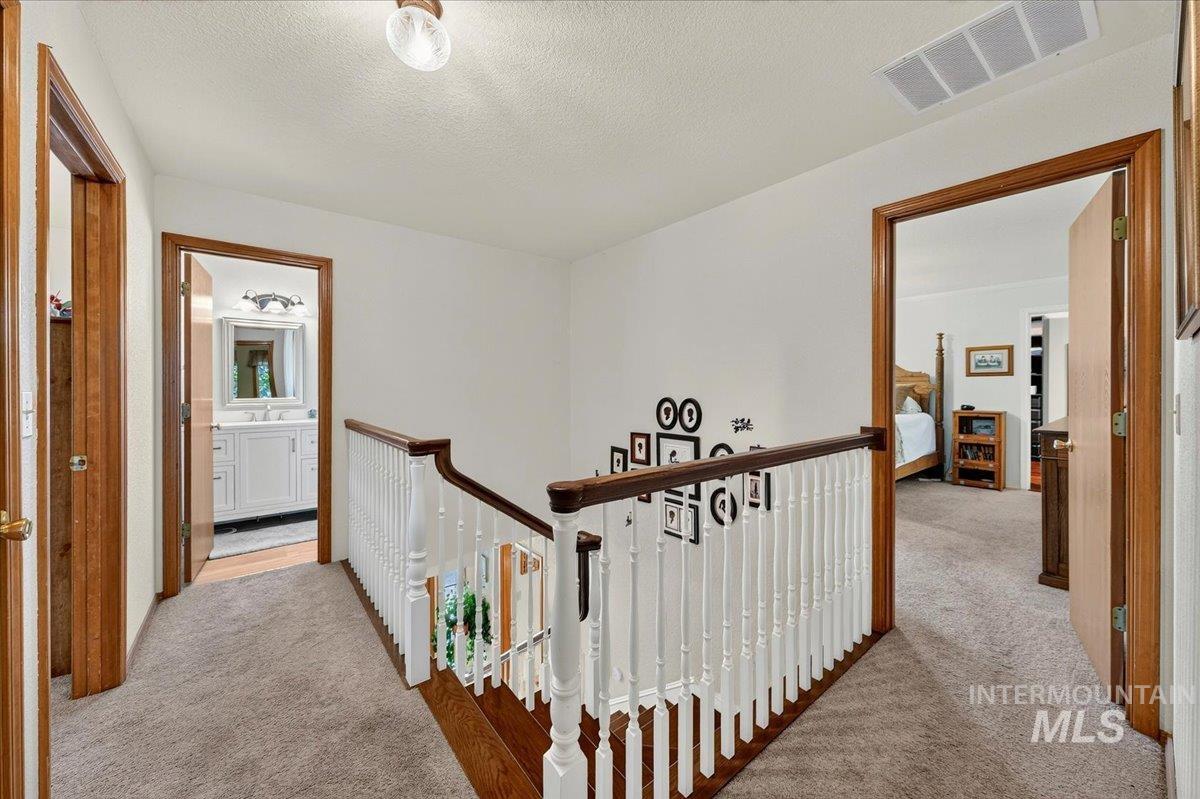 7201 W El Caballo Dr, Boise, Idaho 83704-7323, 4 Bedrooms, 2.5 Bathrooms, Residential For Sale, Price $799,900, 98991908