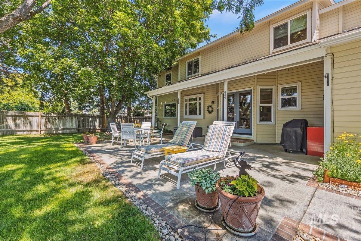 7201 W El Caballo Dr, Boise, Idaho 83704-7323, 4 Bedrooms, 2.5 Bathrooms, Residential For Sale, Price $799,900, 98991908
