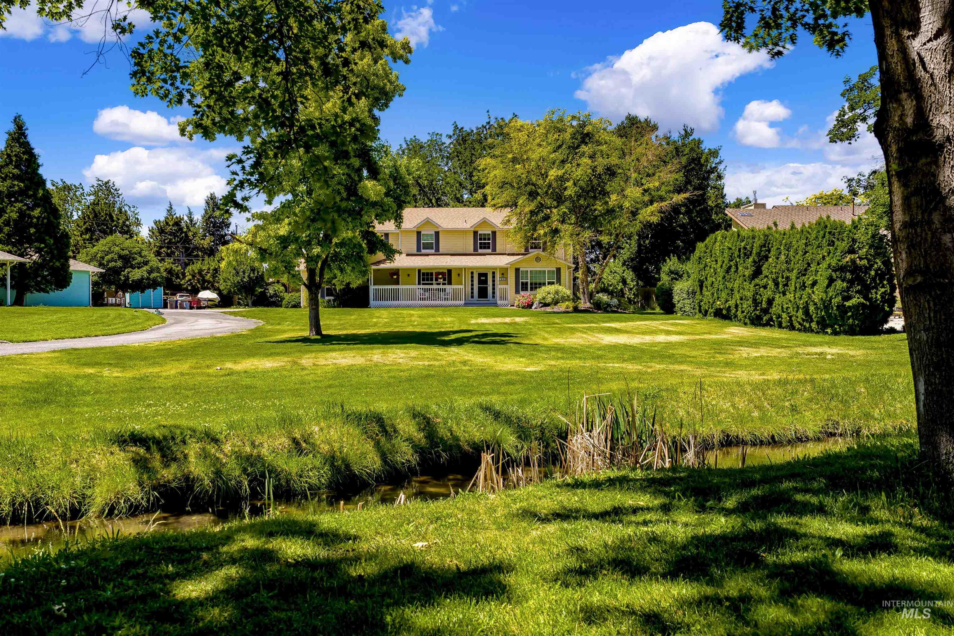 7201 W El Caballo Dr, Boise, Idaho 83704-7323, 4 Bedrooms, 2.5 Bathrooms, Residential For Sale, Price $799,900, 98991908
