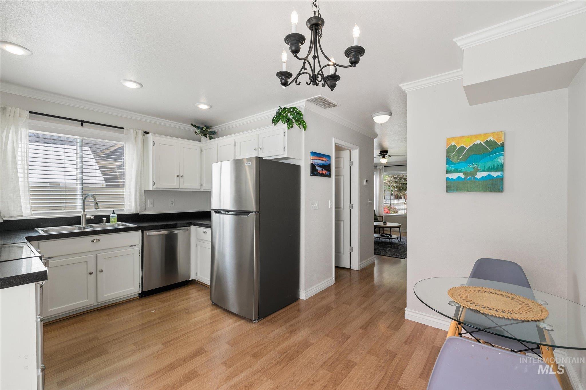 4311 W Holmes St., Boise, Idaho 83706, 2 Bedrooms, 1.5 Bathrooms, Residential For Sale, Price $399,000, 98991911