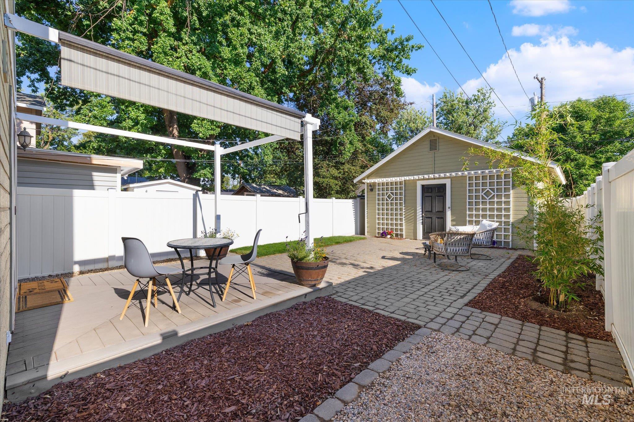 4311 W Holmes St., Boise, Idaho 83706, 2 Bedrooms, 1.5 Bathrooms, Residential For Sale, Price $399,000, 98991911