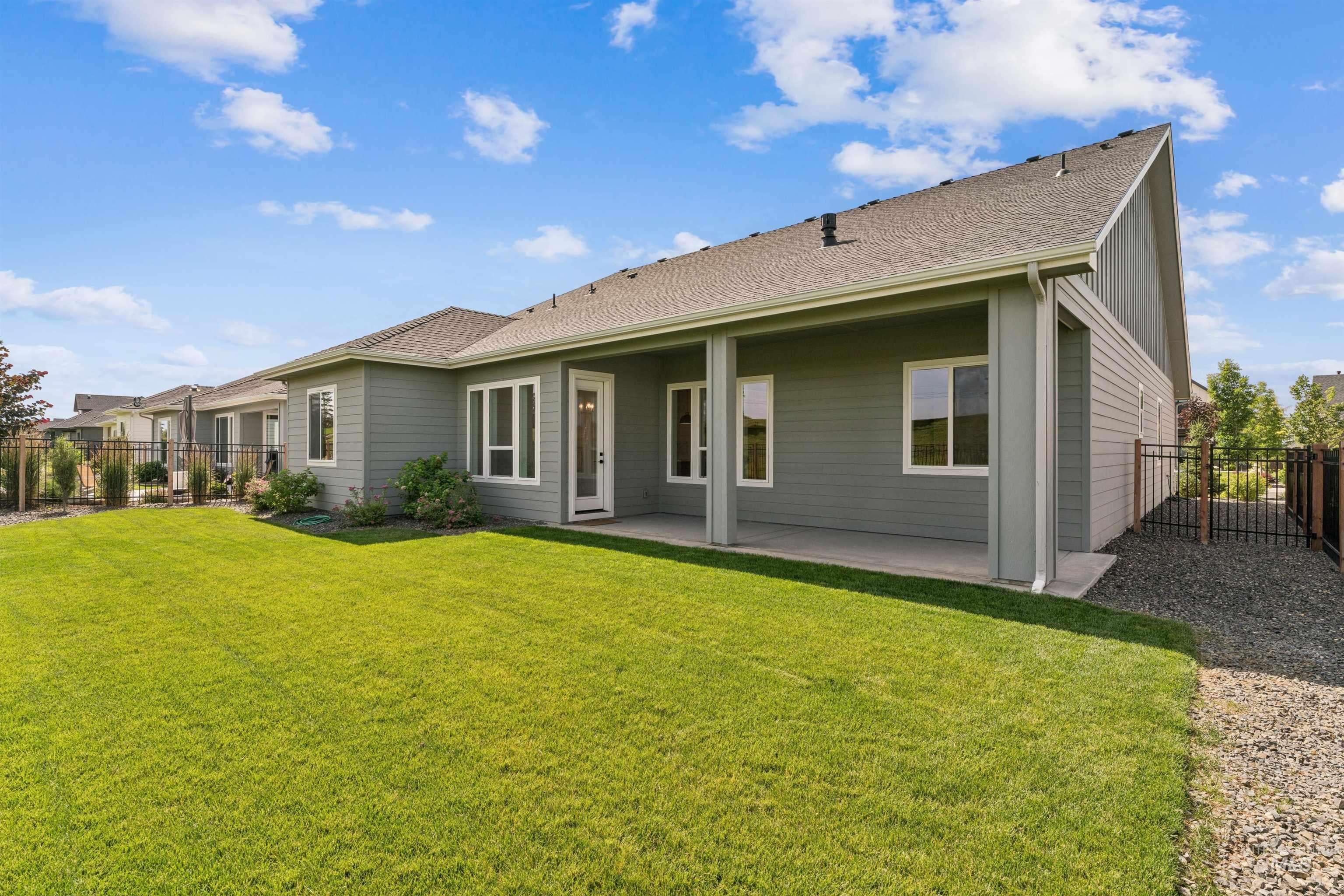 6742 W Piaffe St, Eagle, Idaho 83616, 3 Bedrooms, 2 Bathrooms, Residential For Sale, Price $749,990,MLS 98991913