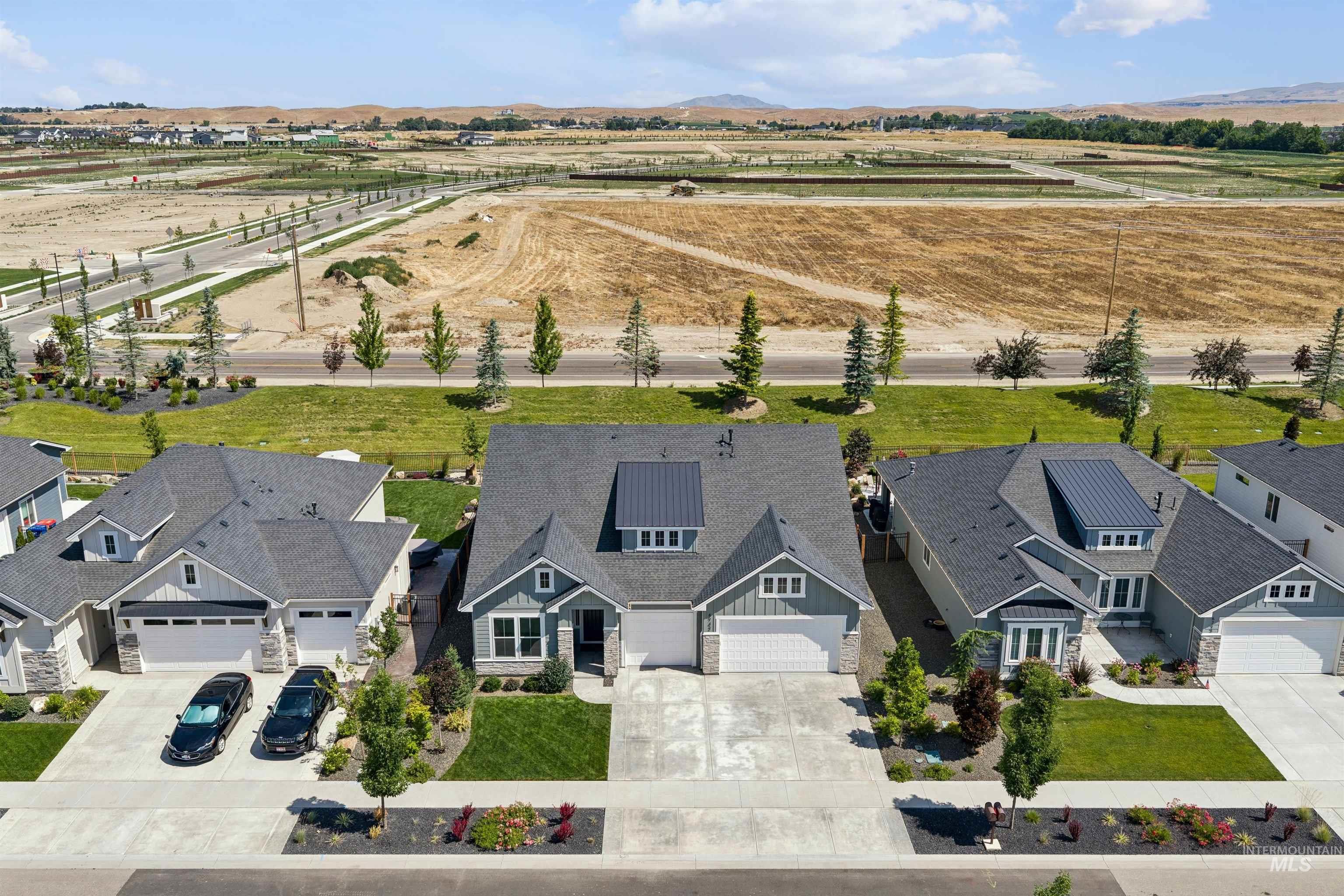 6742 W Piaffe St, Eagle, Idaho 83616, 3 Bedrooms, 2 Bathrooms, Residential For Sale, Price $749,990,MLS 98991913