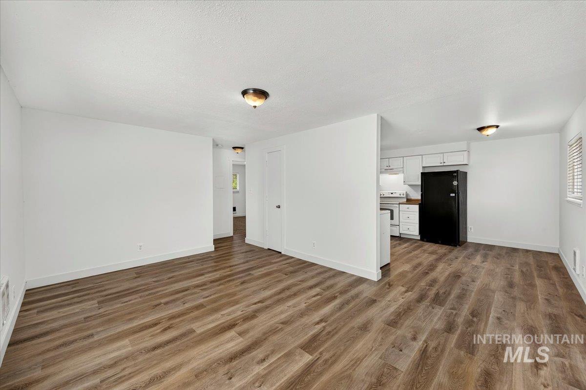409 17th Avenue N, Nampa, Idaho 83687, 2 Bedrooms, 1 Bathroom, Residential Income For Sale, Price $399,900,MLS 98991916