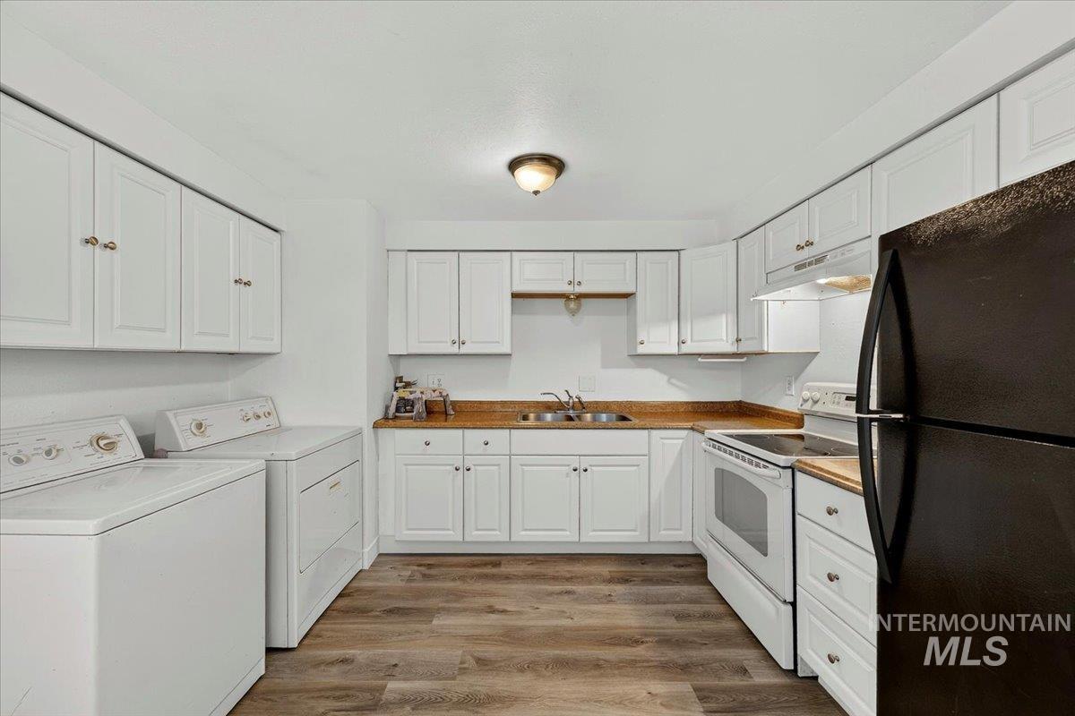 409 17th Avenue N, Nampa, Idaho 83687, 2 Bedrooms, 1 Bathroom, Residential Income For Sale, Price $399,900,MLS 98991916