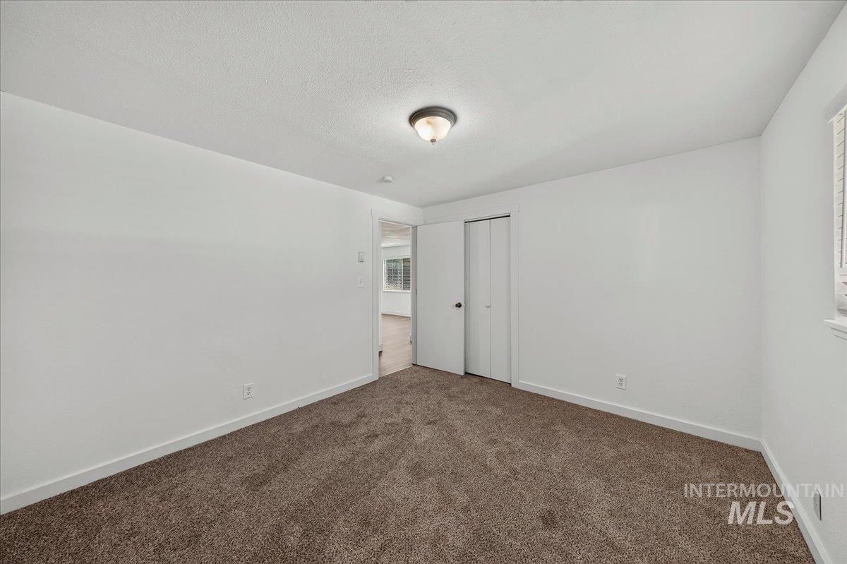 409 17th Avenue N, Nampa, Idaho 83687, 2 Bedrooms, 1 Bathroom, Residential Income For Sale, Price $399,900,MLS 98991916