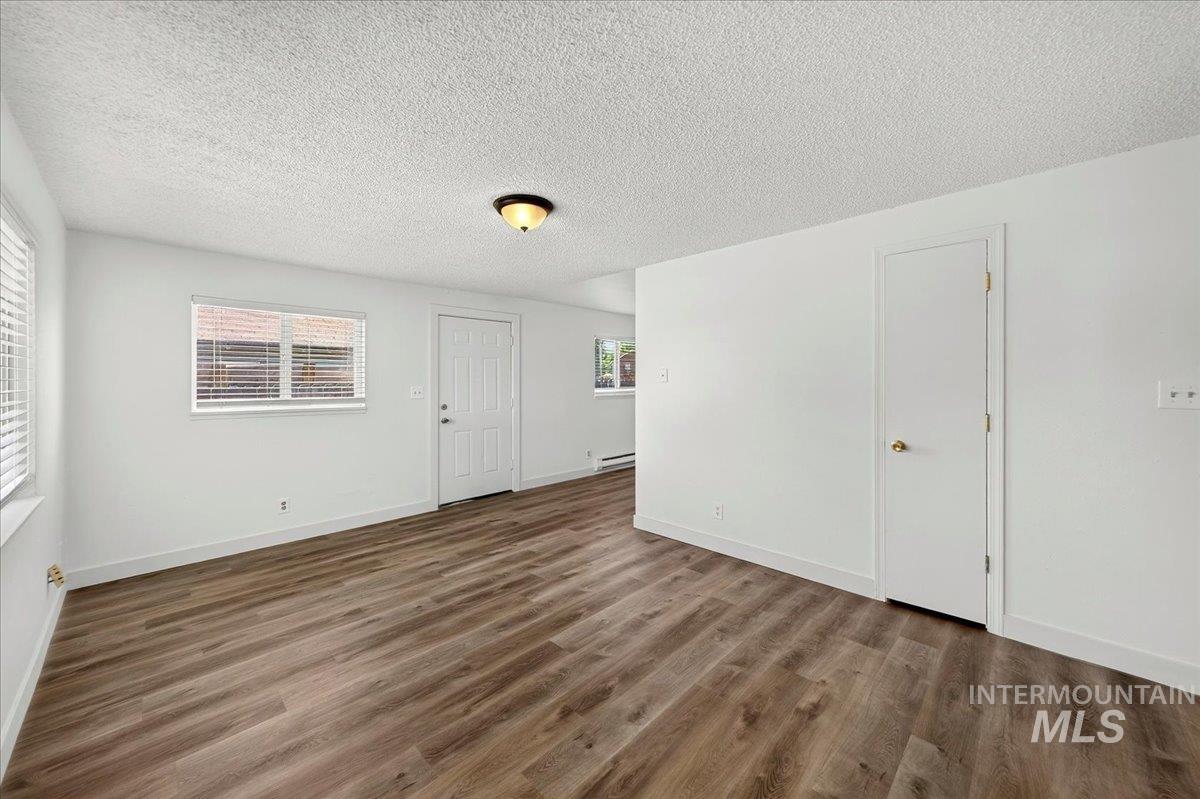 409 17th Avenue N, Nampa, Idaho 83687, 2 Bedrooms, 1 Bathroom, Residential Income For Sale, Price $399,900,MLS 98991916