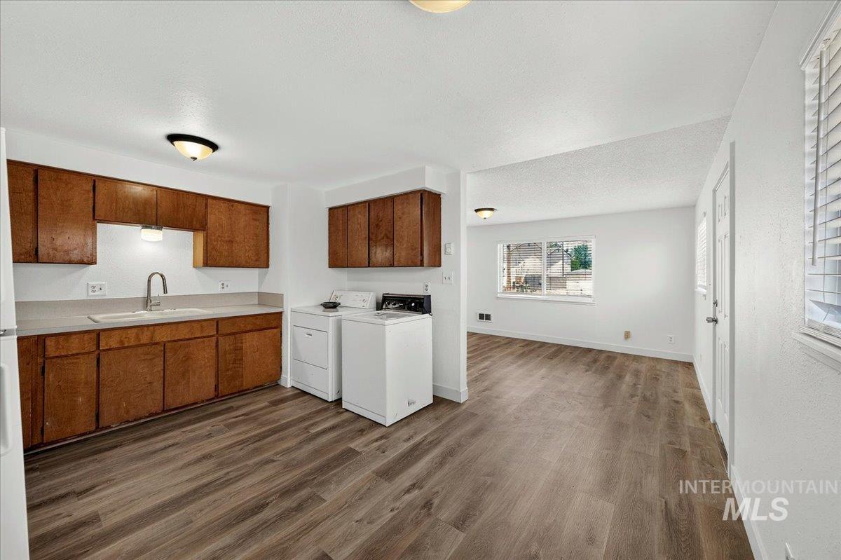 409 17th Avenue N, Nampa, Idaho 83687, 2 Bedrooms, 1 Bathroom, Residential Income For Sale, Price $399,900,MLS 98991916