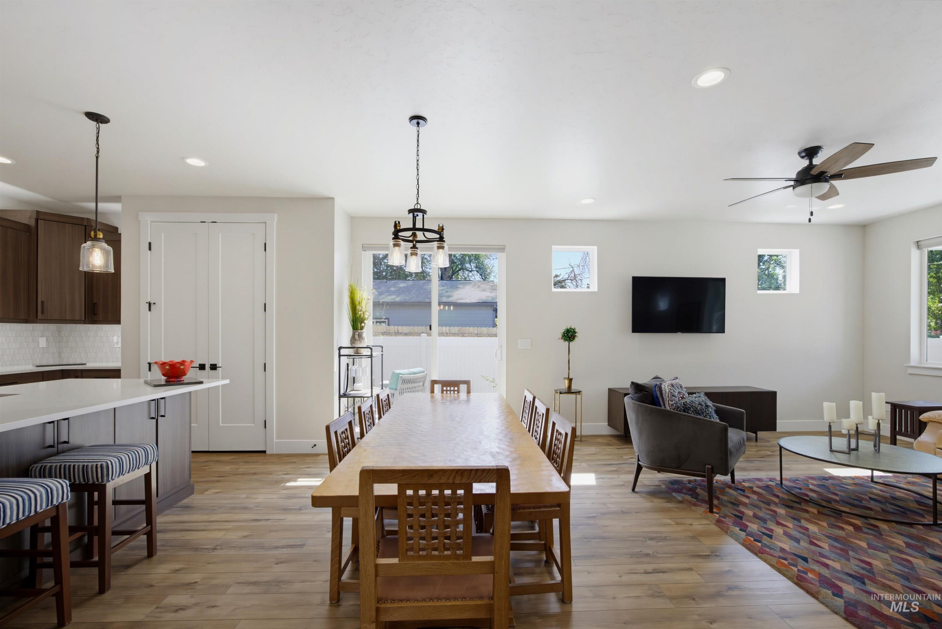 10386 W Shields Ave, Boise, Idaho 83714, 3 Bedrooms, 2.5 Bathrooms, Residential For Sale, Price $579,900,MLS 98991917
