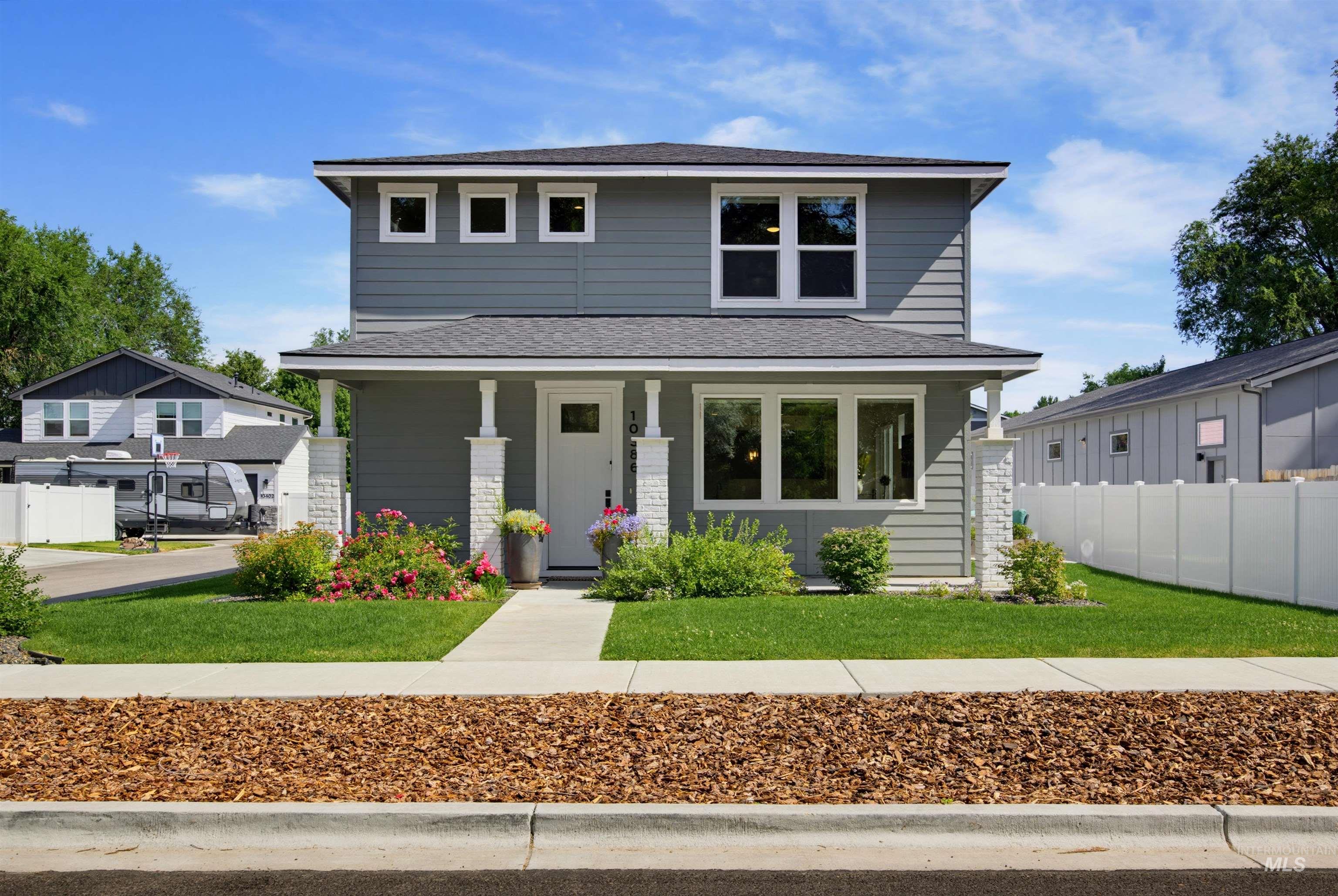 10386 W Shields Ave, Boise, Idaho 83714, 3 Bedrooms, 2.5 Bathrooms, Residential For Sale, Price $579,900,MLS 98991917