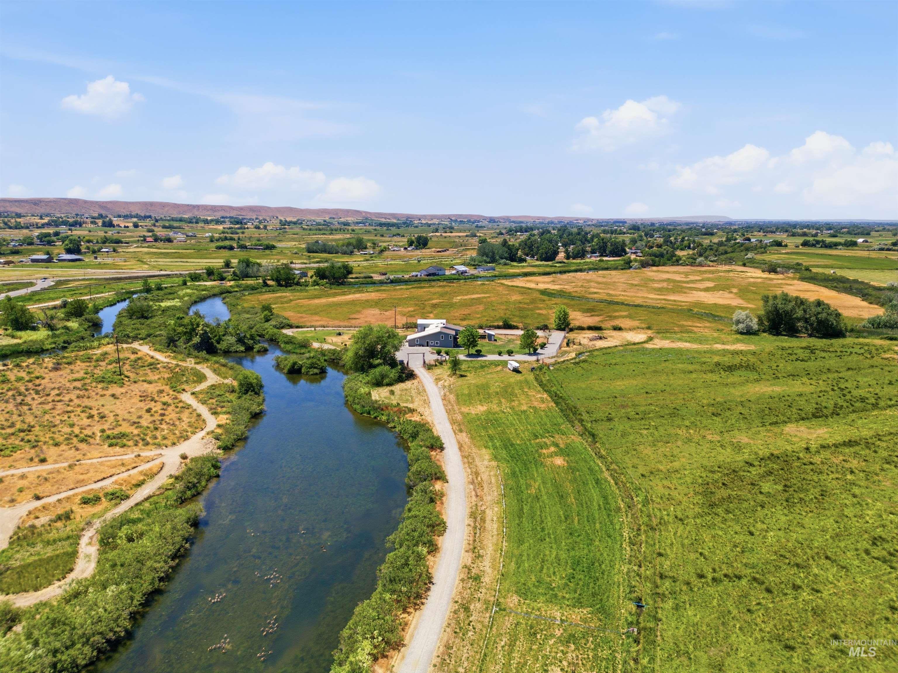 5595 Cascade Rd, Emmett, Idaho 83617, 3 Bedrooms, 3.5 Bathrooms, Residential For Sale, Price $1,799,900, 98991919