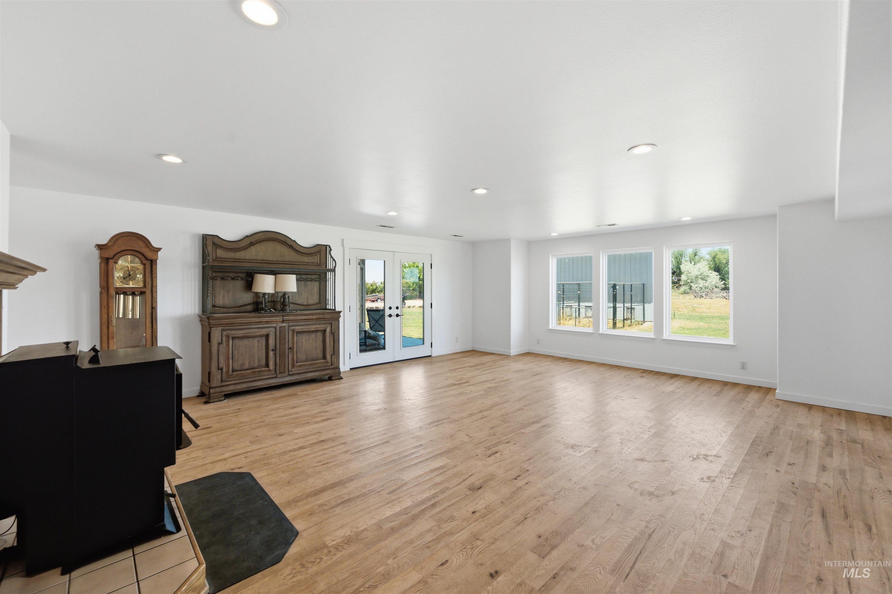 5595 Cascade Rd, Emmett, Idaho 83617, 3 Bedrooms, 3.5 Bathrooms, Residential For Sale, Price $1,799,900, 98991919