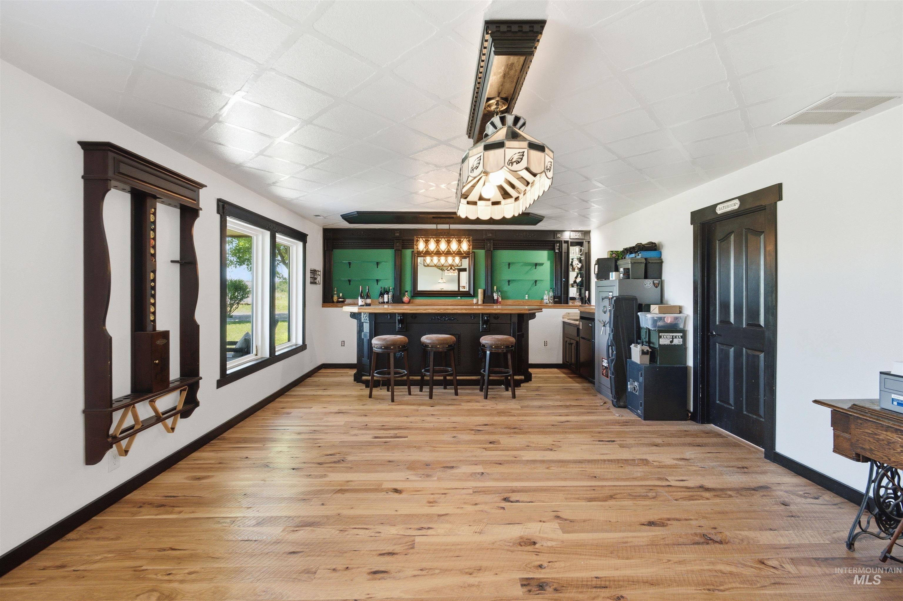 5595 Cascade Rd, Emmett, Idaho 83617, 3 Bedrooms, 3.5 Bathrooms, Residential For Sale, Price $1,799,900, 98991919