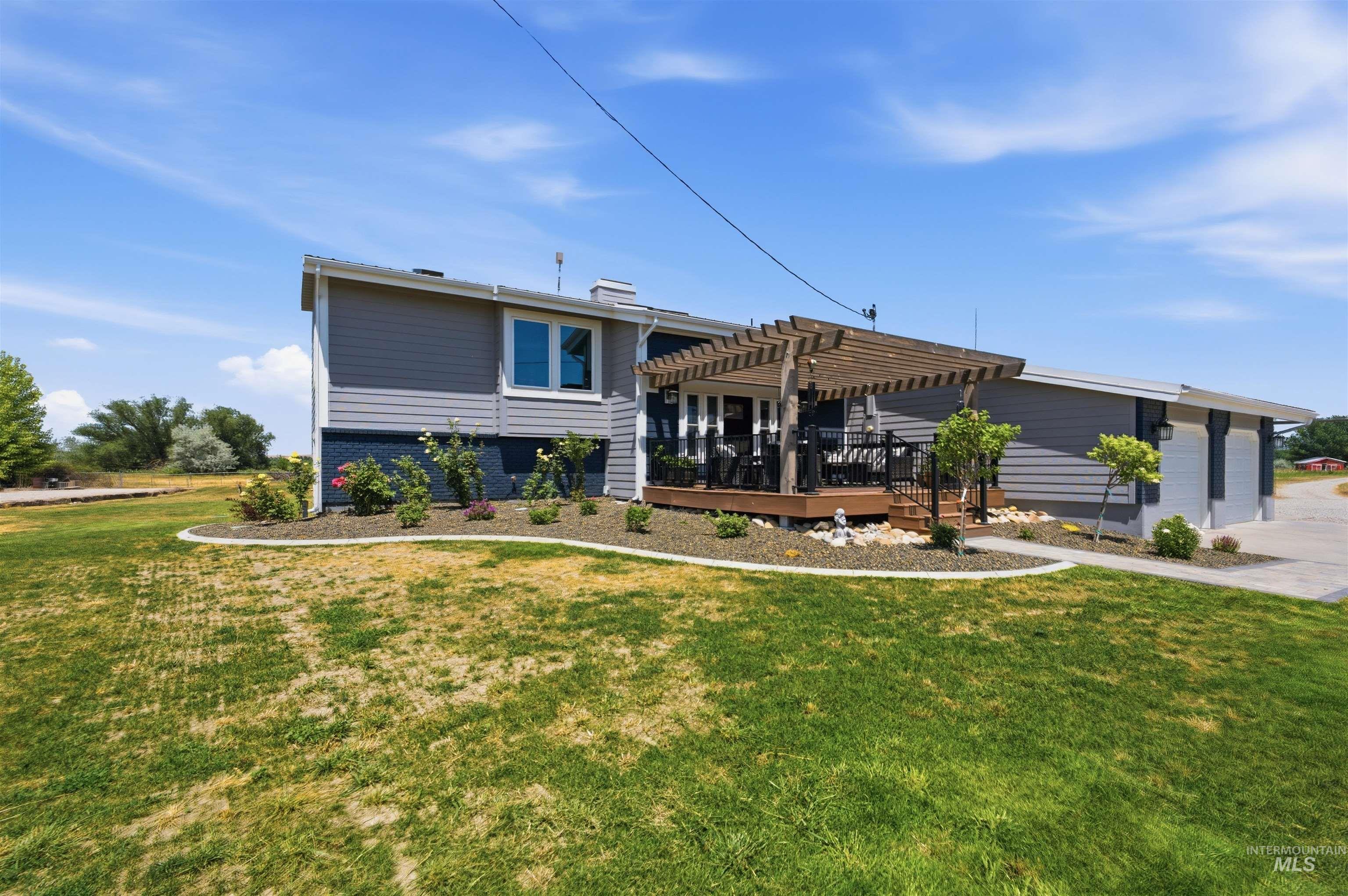 5595 Cascade Rd, Emmett, Idaho 83617, 3 Bedrooms, 3.5 Bathrooms, Residential For Sale, Price $1,799,900, 98991919