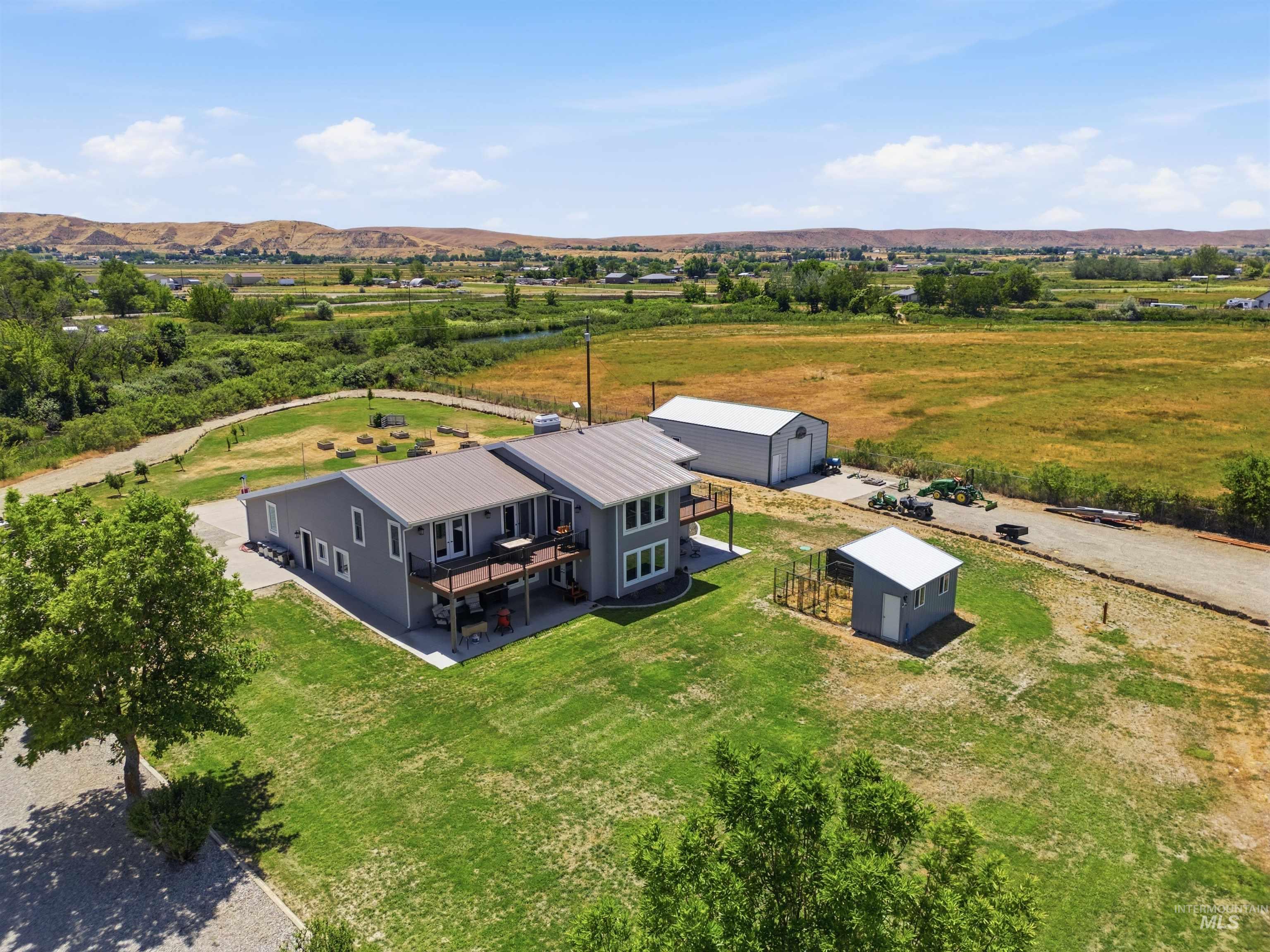 5595 Cascade Rd, Emmett, Idaho 83617, 3 Bedrooms, 3.5 Bathrooms, Residential For Sale, Price $1,799,900, 98991919