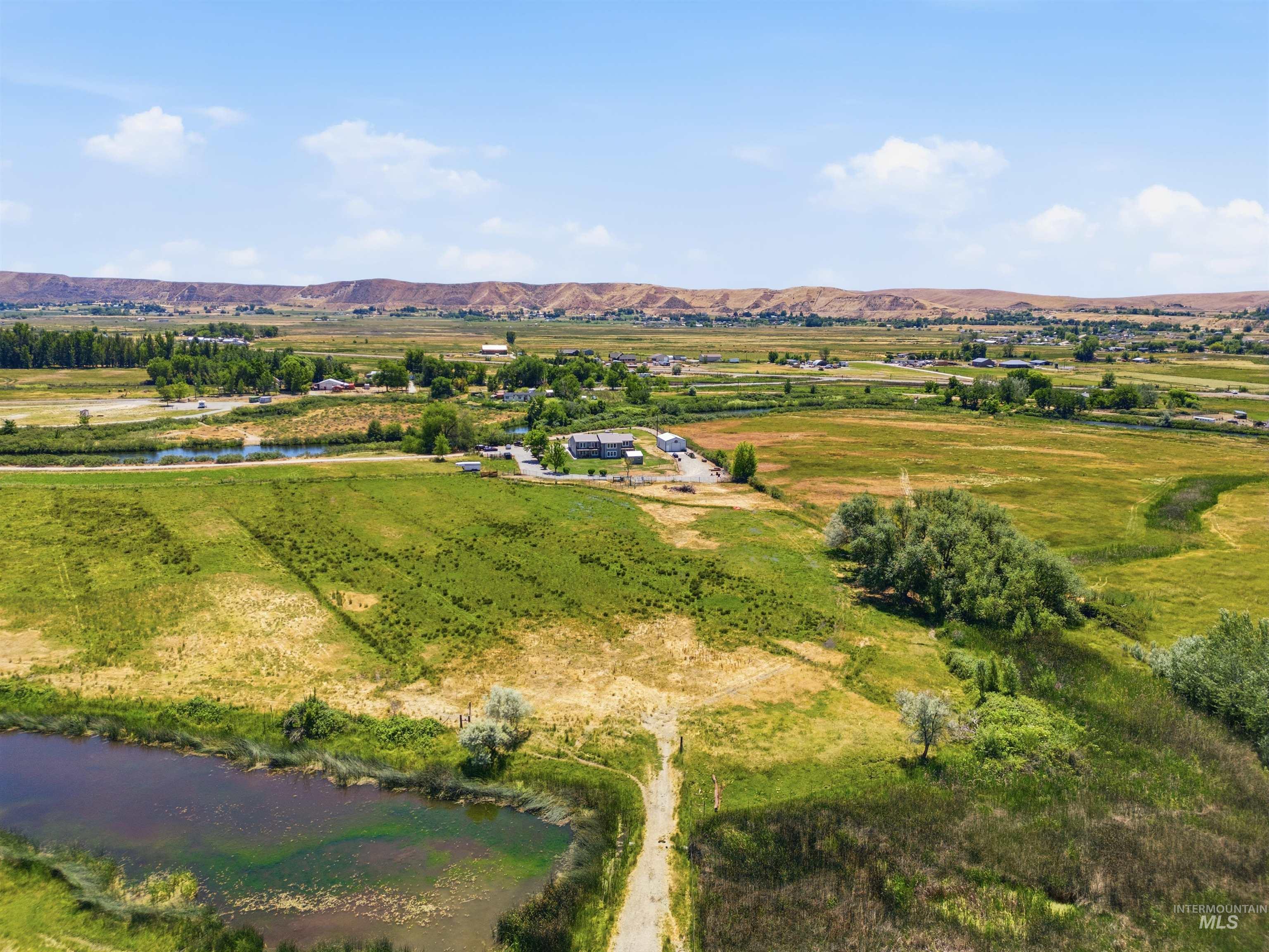 5595 Cascade Rd, Emmett, Idaho 83617, 3 Bedrooms, 3.5 Bathrooms, Residential For Sale, Price $1,799,900, 98991919