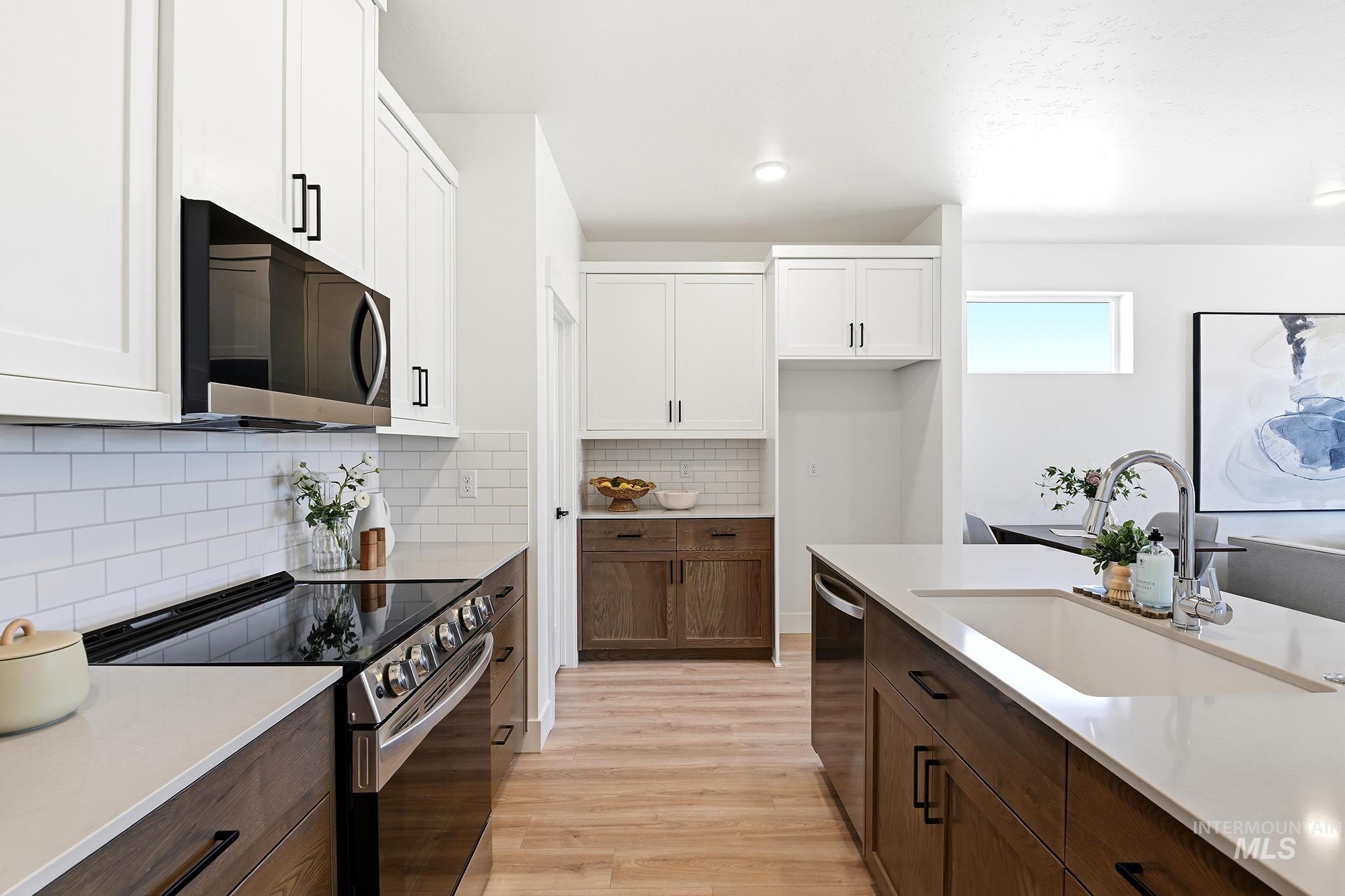 2069 E Deep Purple Ln, Meridian, Idaho 83642, 2 Bedrooms, 2.5 Bathrooms, Residential For Sale, Price $419,900, 98991920