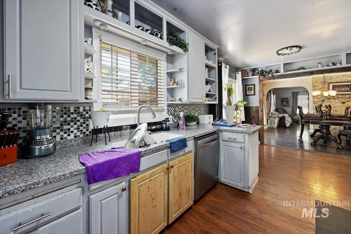 267 Pierce St, Twin Falls, Idaho 83301, 3 Bedrooms, 2 Bathrooms, Residential For Sale, Price $320,000,MLS 98991921