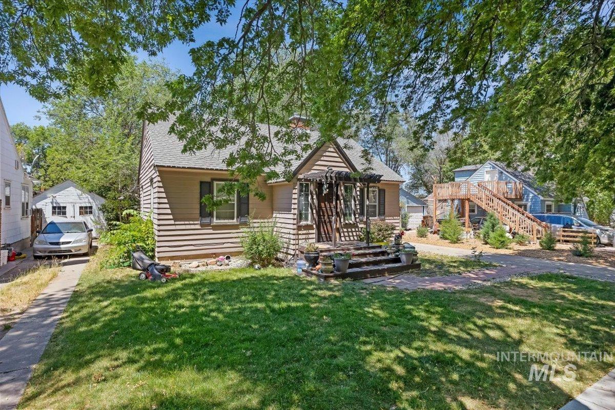 267 Pierce St, Twin Falls, Idaho 83301, 3 Bedrooms, 2 Bathrooms, Residential For Sale, Price $320,000,MLS 98991921